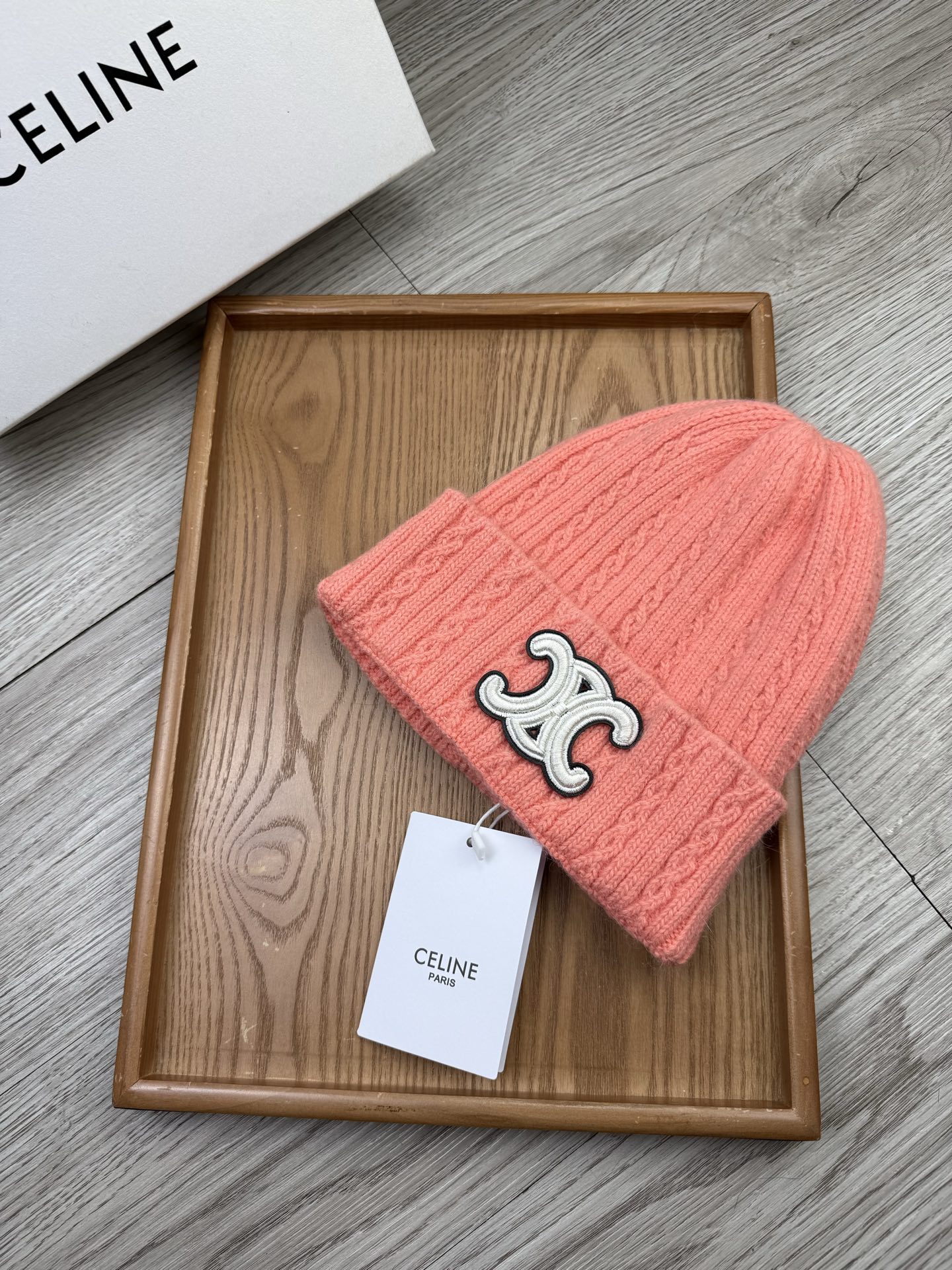 。赛琳。福利！【细毛线针织单帽】新款上架，特别实惠的一个系列帽子，面料：细毛线。密度紧致！毛线针织面料手