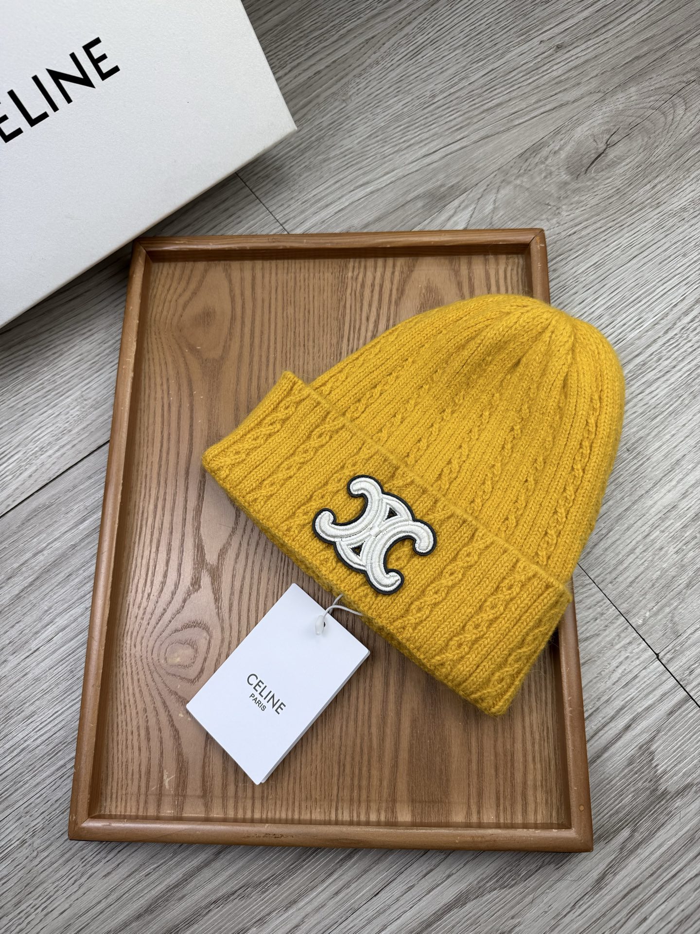 。赛琳。福利！【细毛线针织单帽】新款上架，特别实惠的一个系列帽子，面料：细毛线。密度紧致！毛线针织面料手