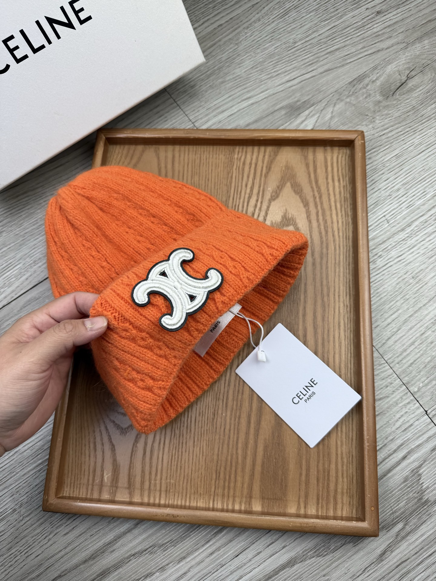 。赛琳。福利！【细毛线针织单帽】新款上架，特别实惠的一个系列帽子，面料：细毛线。密度紧致！毛线针织面料手