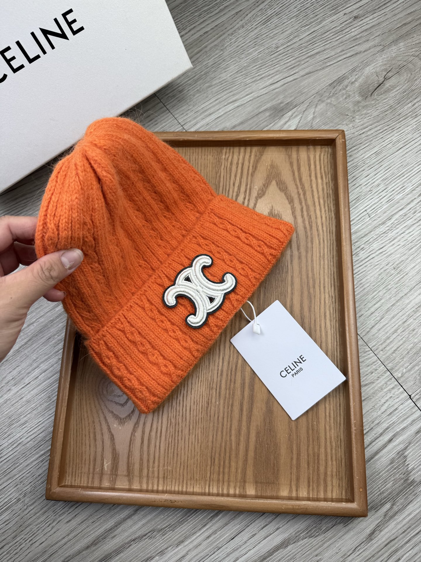 。赛琳。福利！【细毛线针织单帽】新款上架，特别实惠的一个系列帽子，面料：细毛线。密度紧致！毛线针织面料手