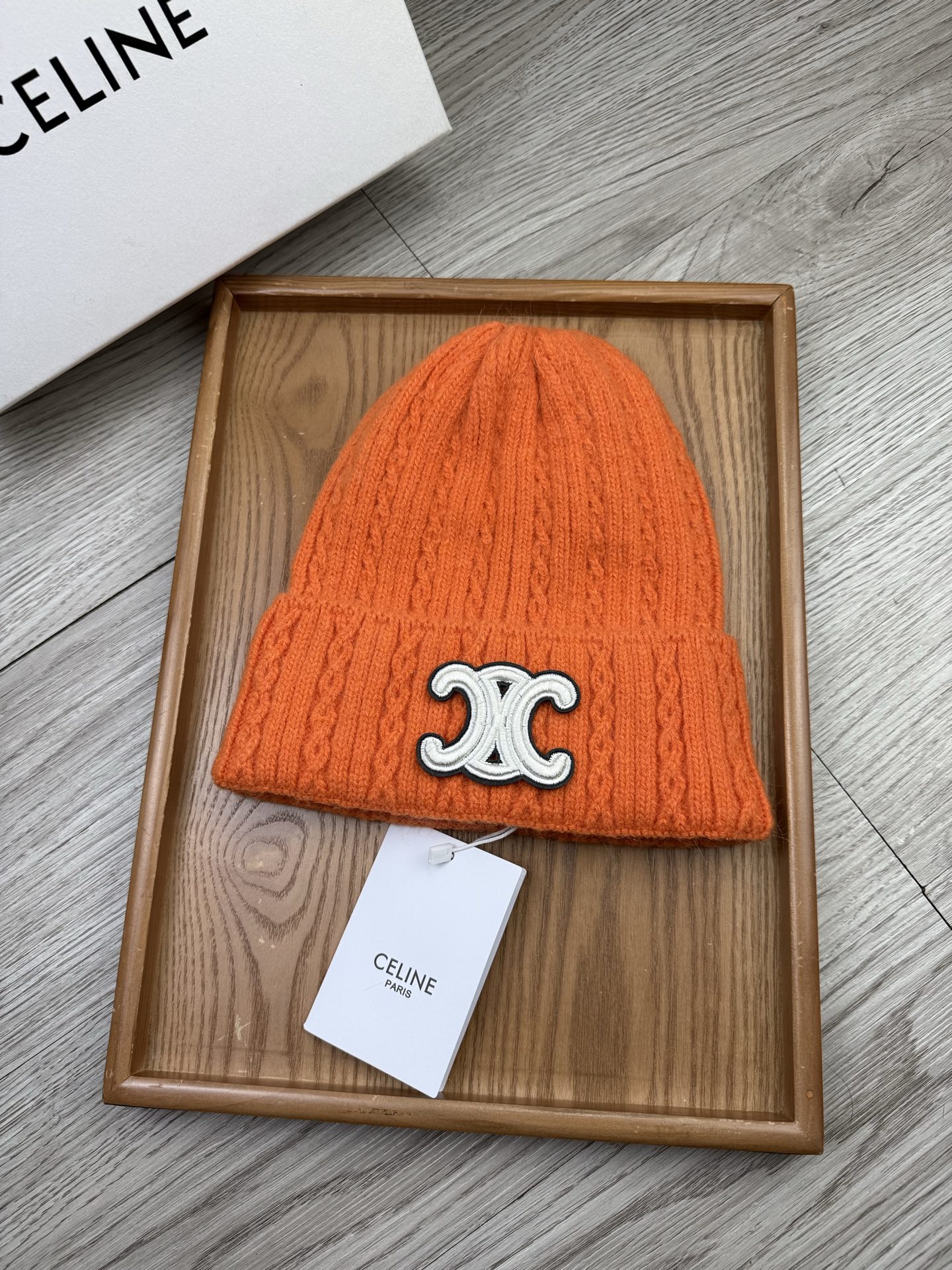 。赛琳。福利！【细毛线针织单帽】新款上架，特别实惠的一个系列帽子，面料：细毛线。密度紧致！毛线针织面料手