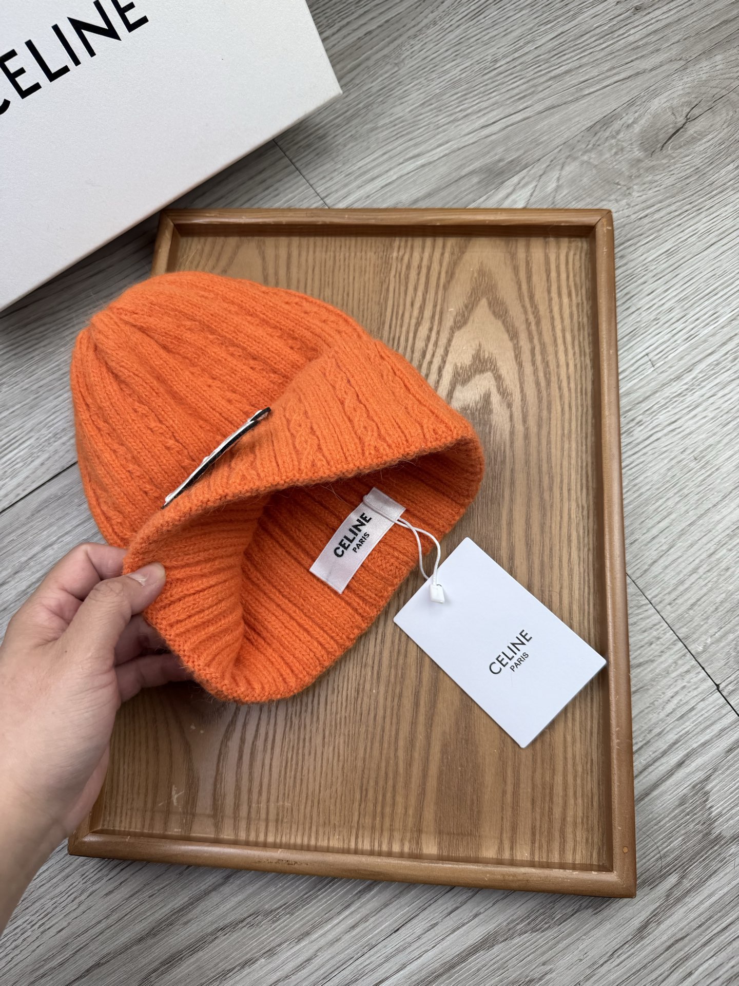 。赛琳。福利！【细毛线针织单帽】新款上架，特别实惠的一个系列帽子，面料：细毛线。密度紧致！毛线针织面料手