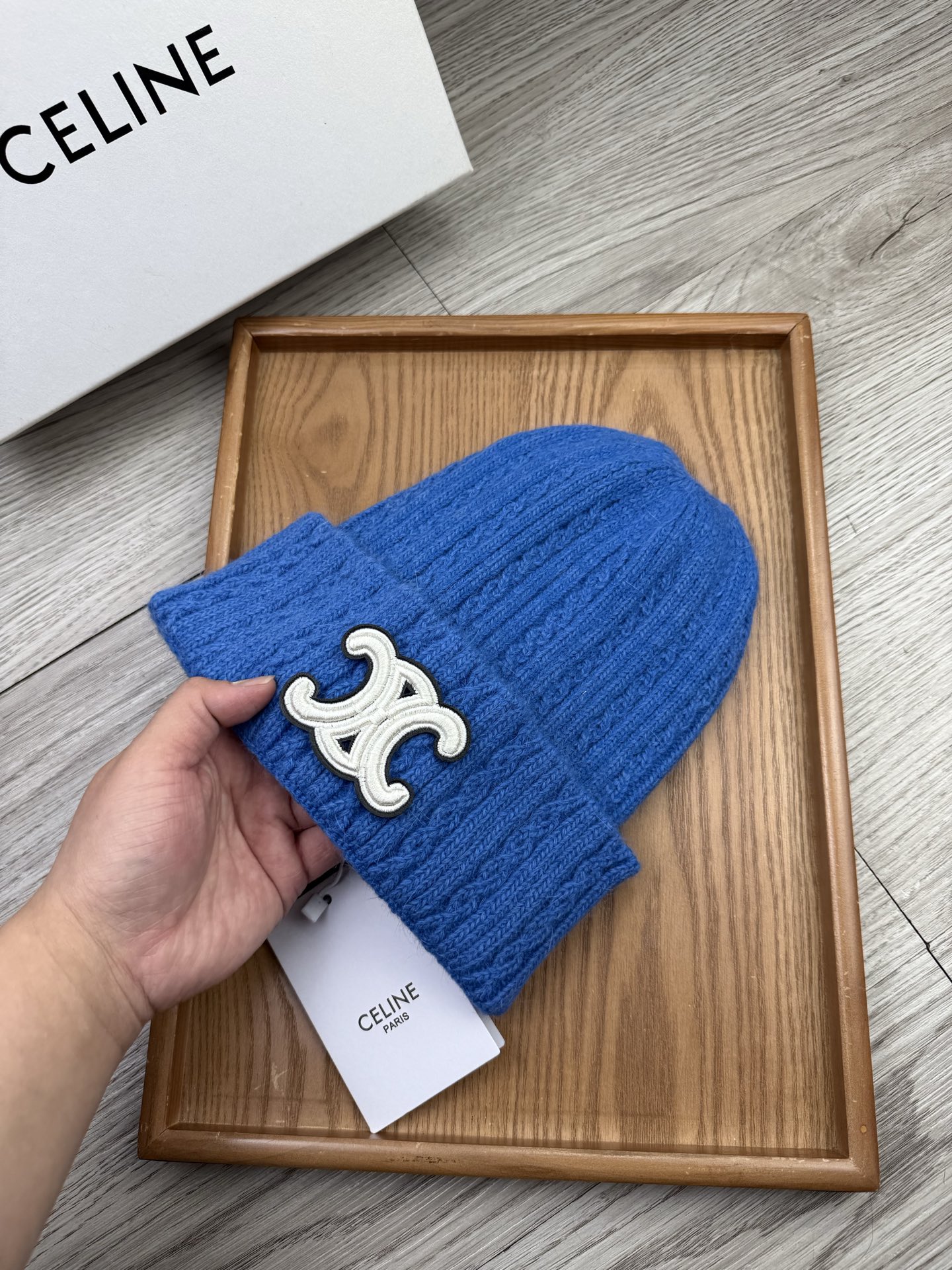 。赛琳。福利！【细毛线针织单帽】新款上架，特别实惠的一个系列帽子，面料：细毛线。密度紧致！毛线针织面料手