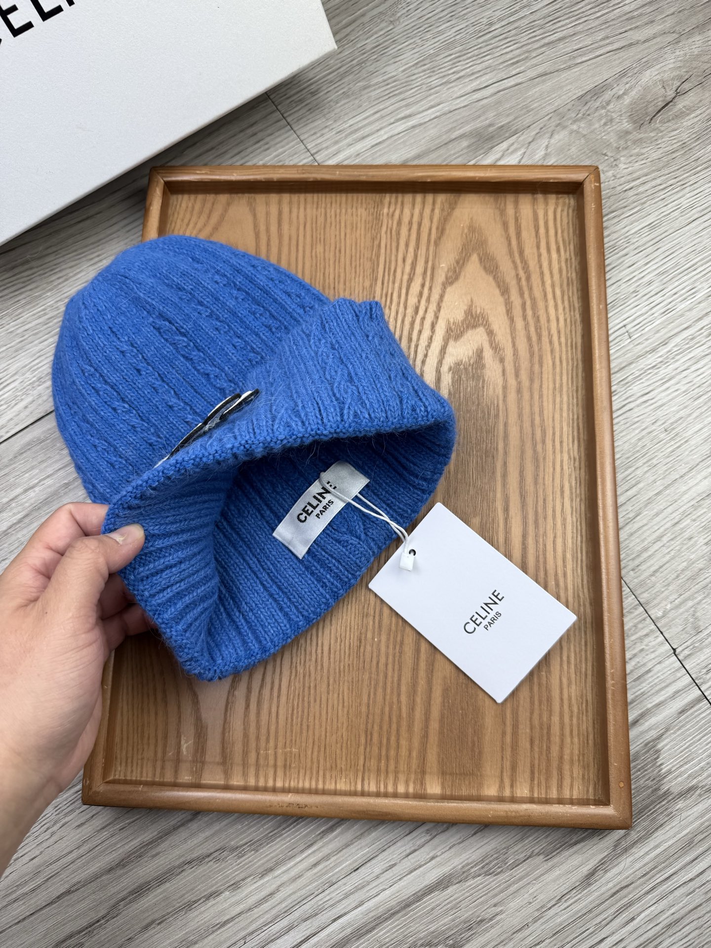 。赛琳。福利！【细毛线针织单帽】新款上架，特别实惠的一个系列帽子，面料：细毛线。密度紧致！毛线针织面料手