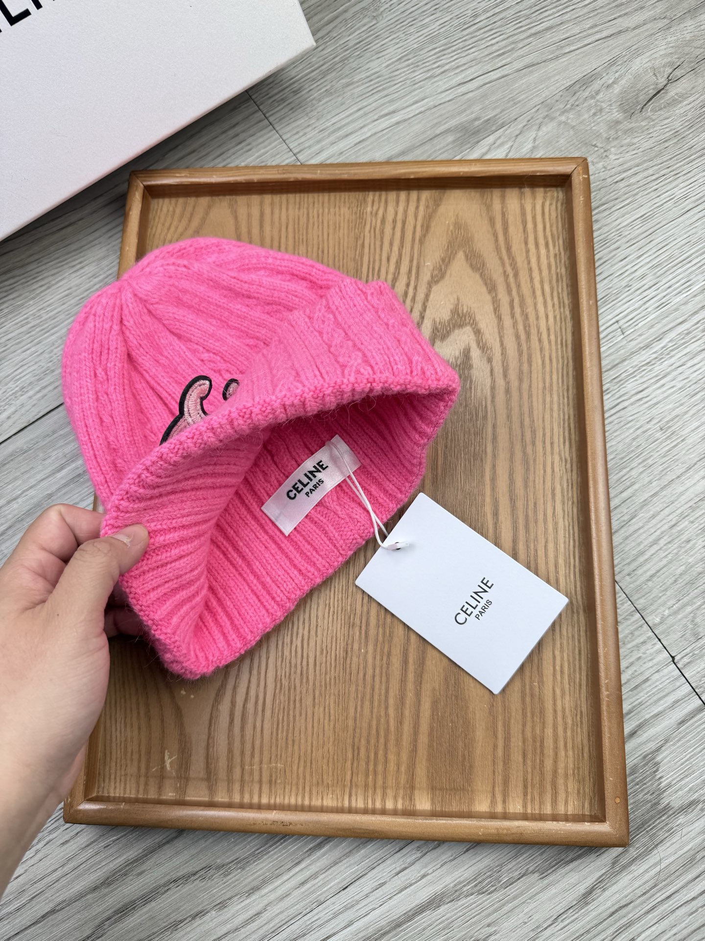 。赛琳。福利！【细毛线针织单帽】新款上架，特别实惠的一个系列帽子，面料：细毛线。密度紧致！毛线针织面料手