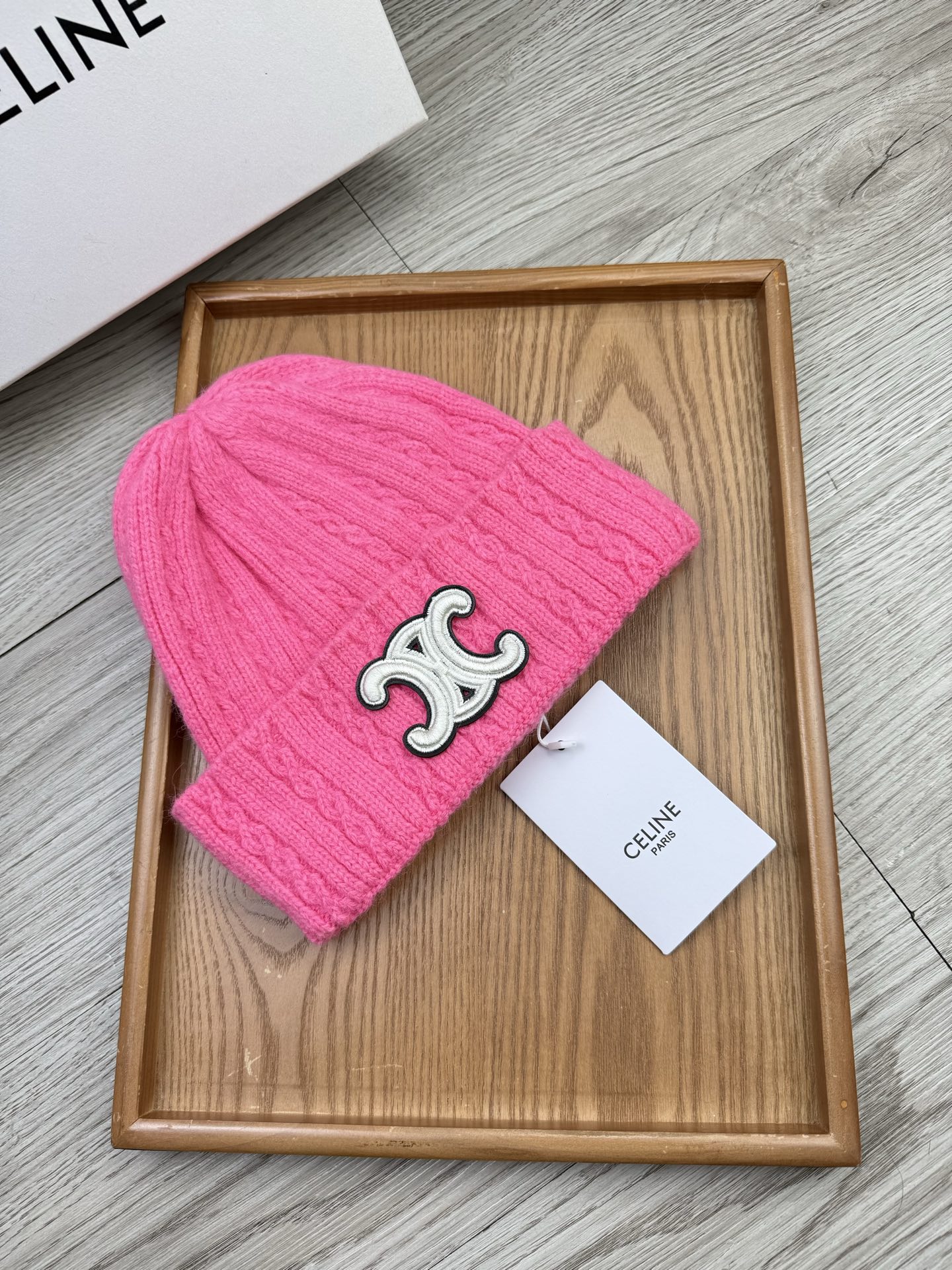 。赛琳。福利！【细毛线针织单帽】新款上架，特别实惠的一个系列帽子，面料：细毛线。密度紧致！毛线针织面料手