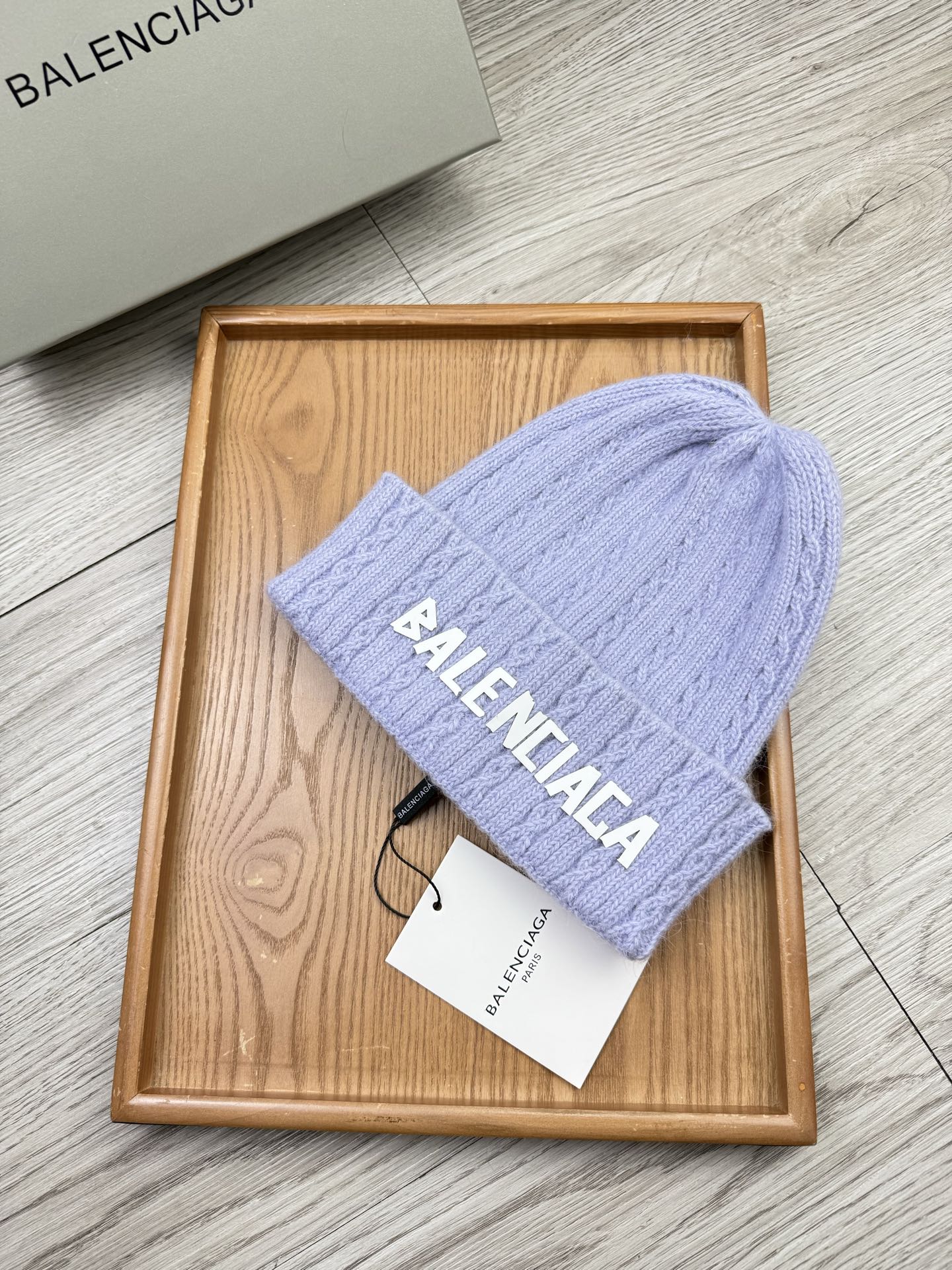 。巴黎世家。福利！【细毛线针织单帽】新款上架，特别实惠的一个系列帽子，面料：细毛线。密度紧致！毛线针织面