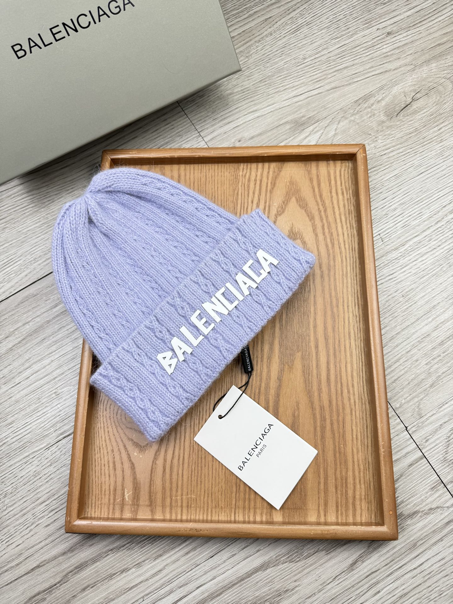 。巴黎世家。福利！【细毛线针织单帽】新款上架，特别实惠的一个系列帽子，面料：细毛线。密度紧致！毛线针织面