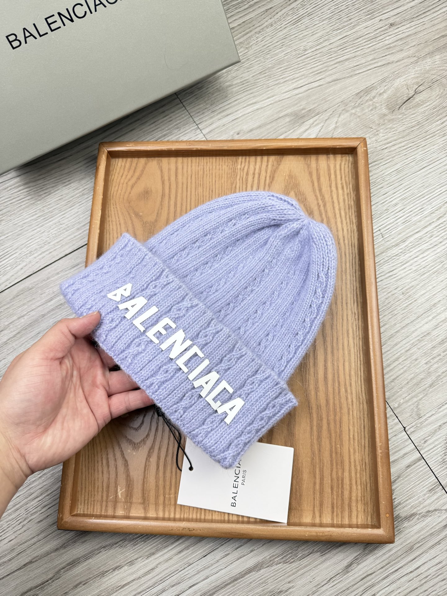 。巴黎世家。福利！【细毛线针织单帽】新款上架，特别实惠的一个系列帽子，面料：细毛线。密度紧致！毛线针织面