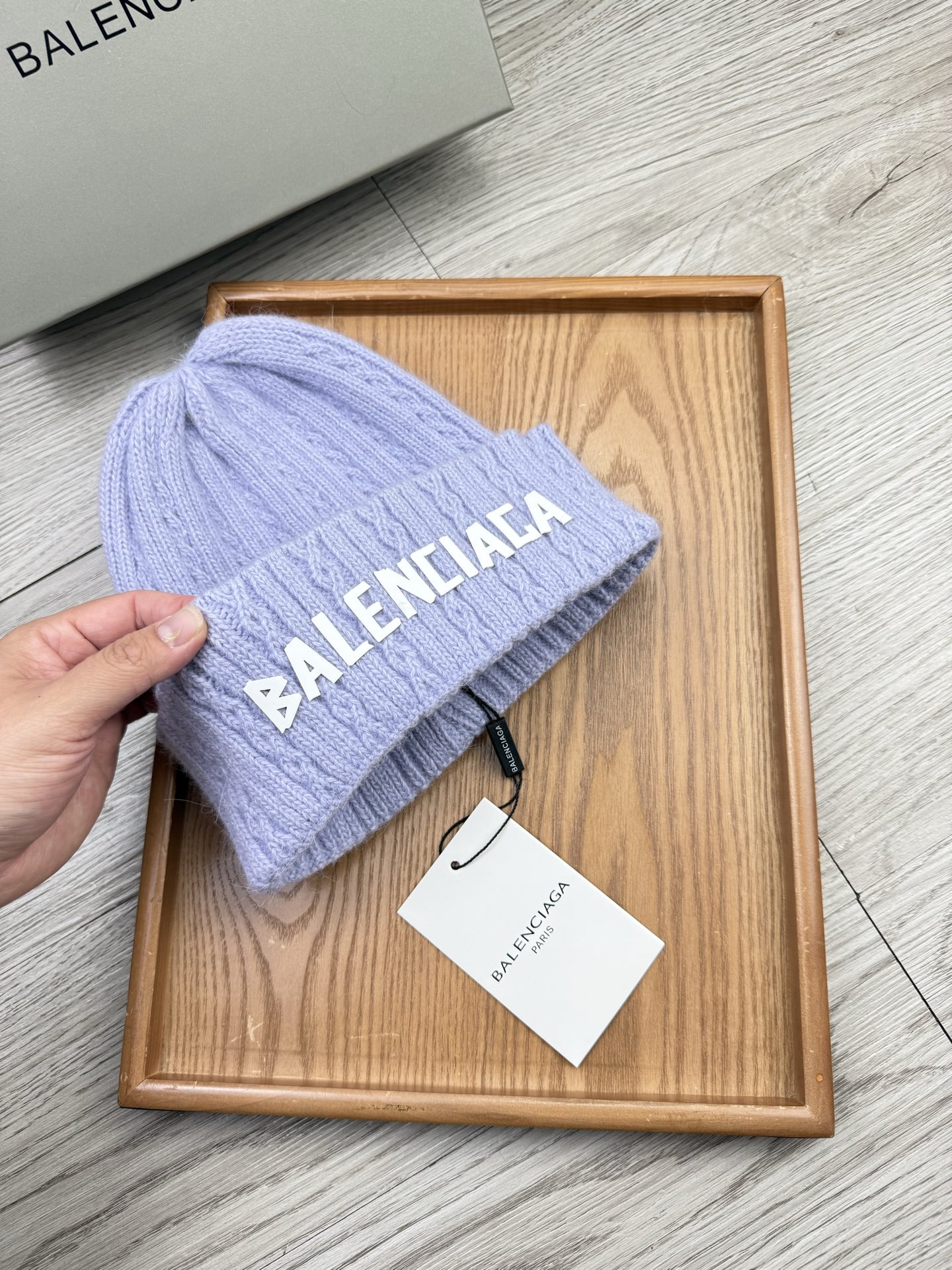 。巴黎世家。福利！【细毛线针织单帽】新款上架，特别实惠的一个系列帽子，面料：细毛线。密度紧致！毛线针织面