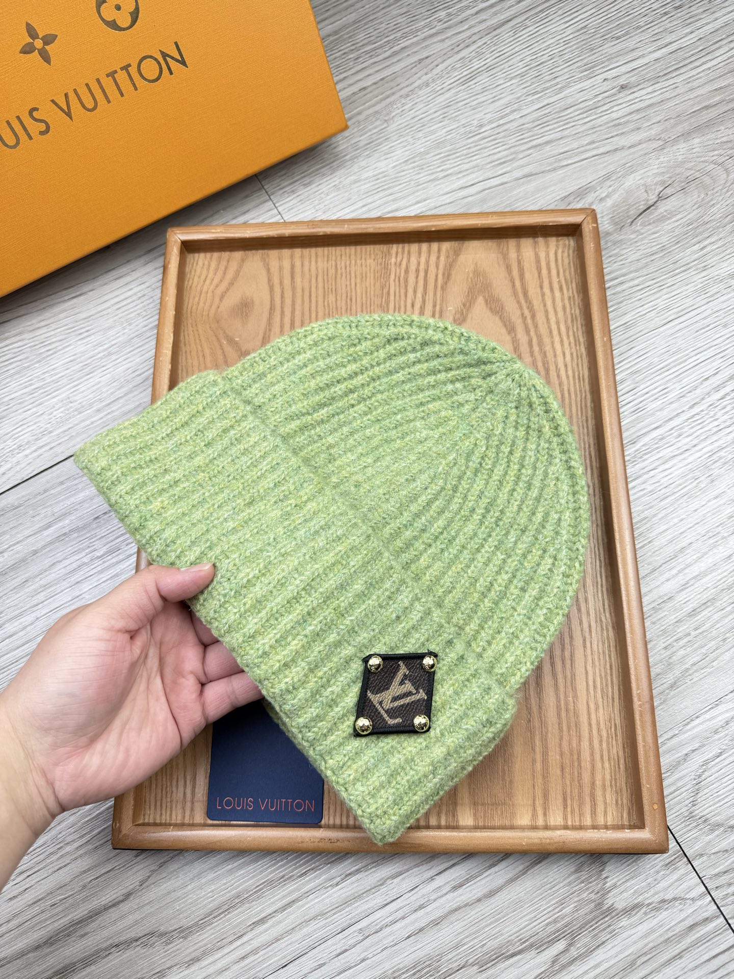 。L家。福利！【细毛线针织单帽】新款上架，特别实惠的一个系列帽子，面料：细毛线。密度紧致！毛线针织面料手