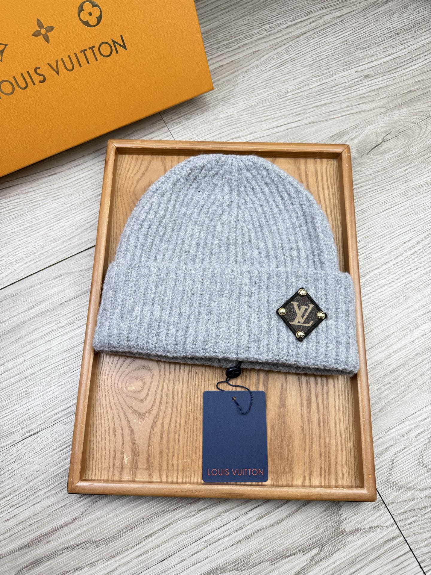 。L家。福利！【细毛线针织单帽】新款上架，特别实惠的一个系列帽子，面料：细毛线。密度紧致！毛线针织面料手