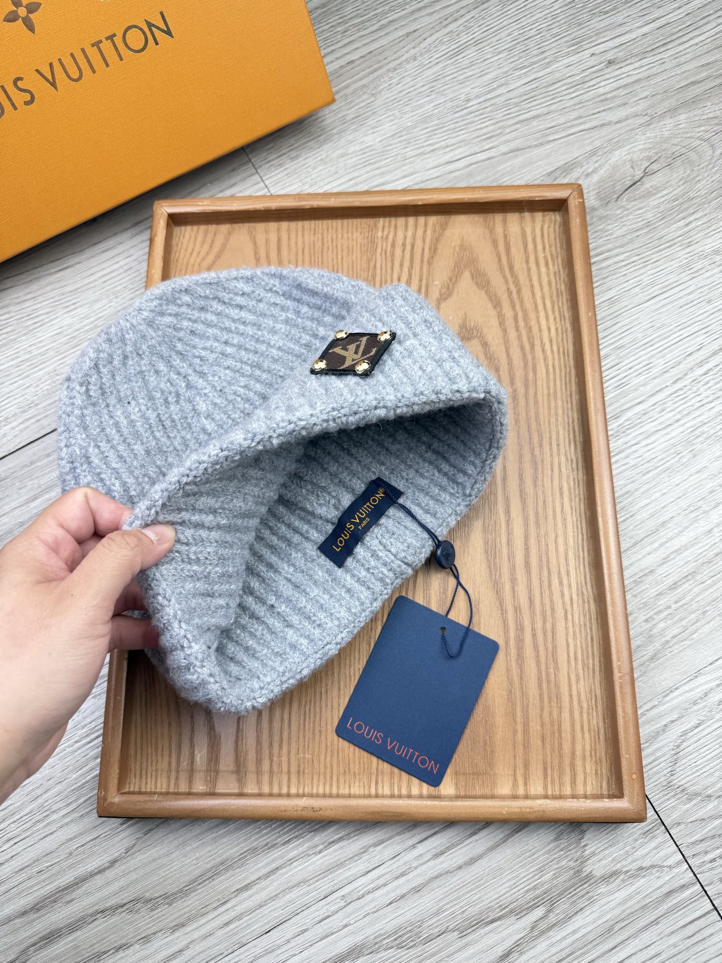 。L家。福利！【细毛线针织单帽】新款上架，特别实惠的一个系列帽子，面料：细毛线。密度紧致！毛线针织面料手