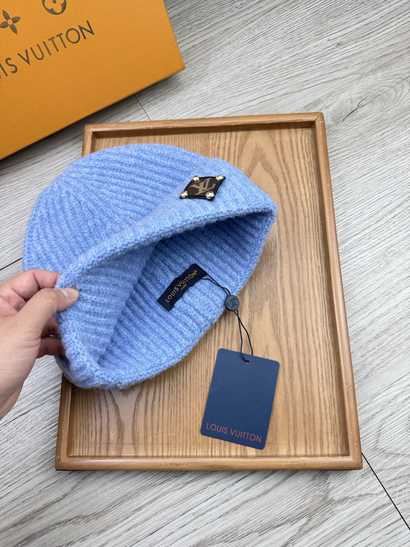 。L家。福利！【细毛线针织单帽】新款上架，特别实惠的一个系列帽子，面料：细毛线。密度紧致！毛线针织面料手