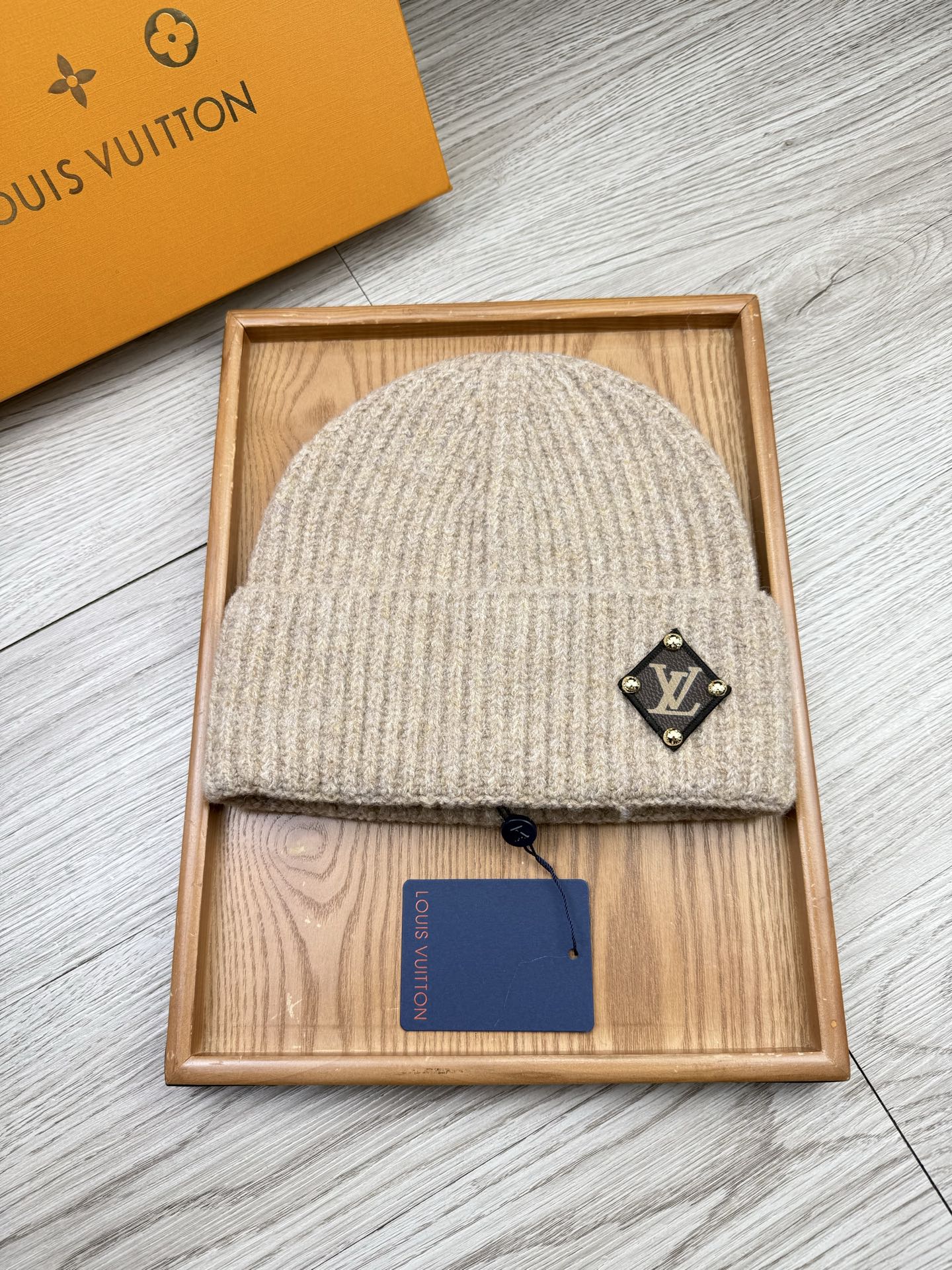 。L家。福利！【细毛线针织单帽】新款上架，特别实惠的一个系列帽子，面料：细毛线。密度紧致！毛线针织面料手