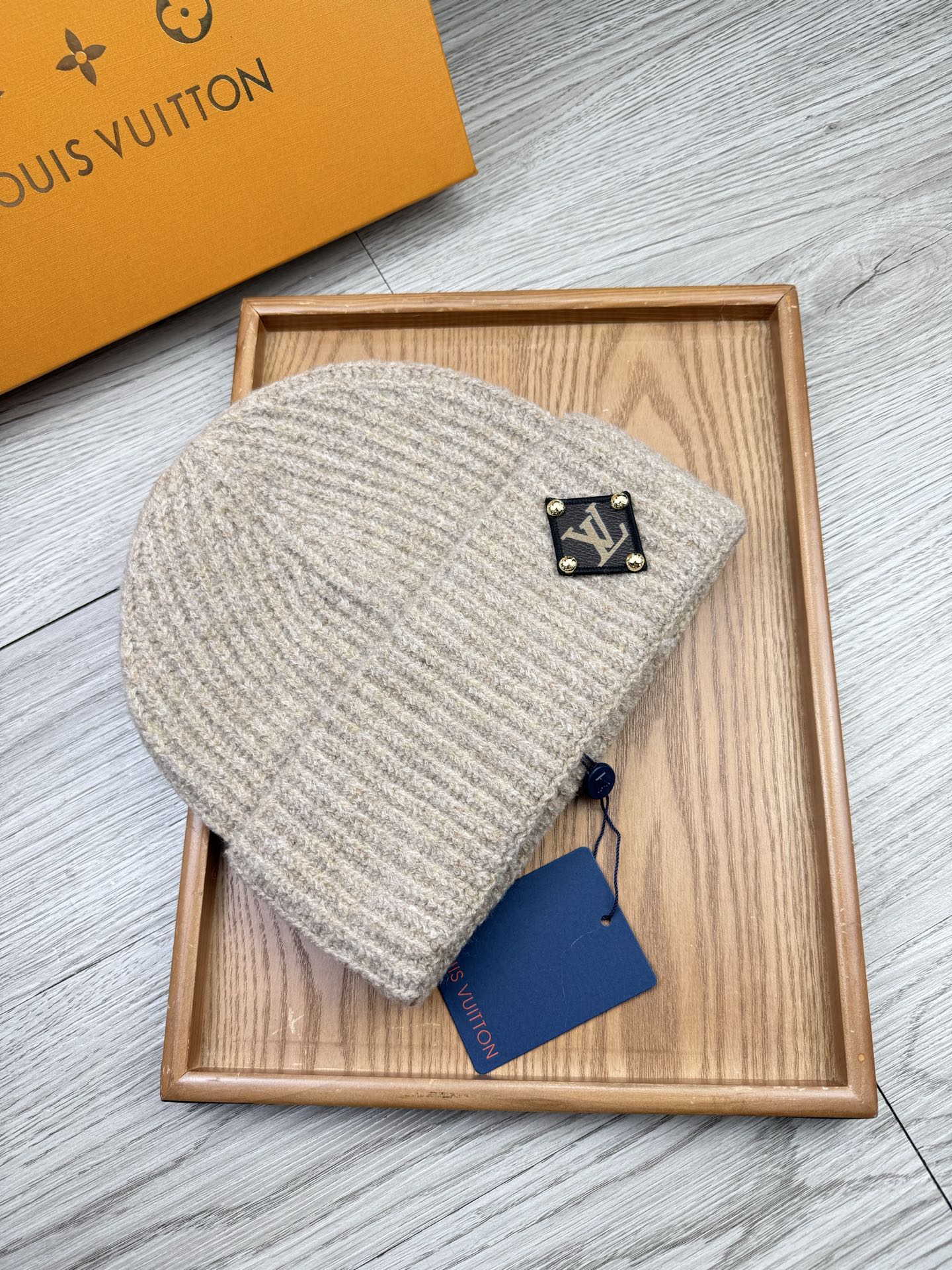 。L家。福利！【细毛线针织单帽】新款上架，特别实惠的一个系列帽子，面料：细毛线。密度紧致！毛线针织面料手