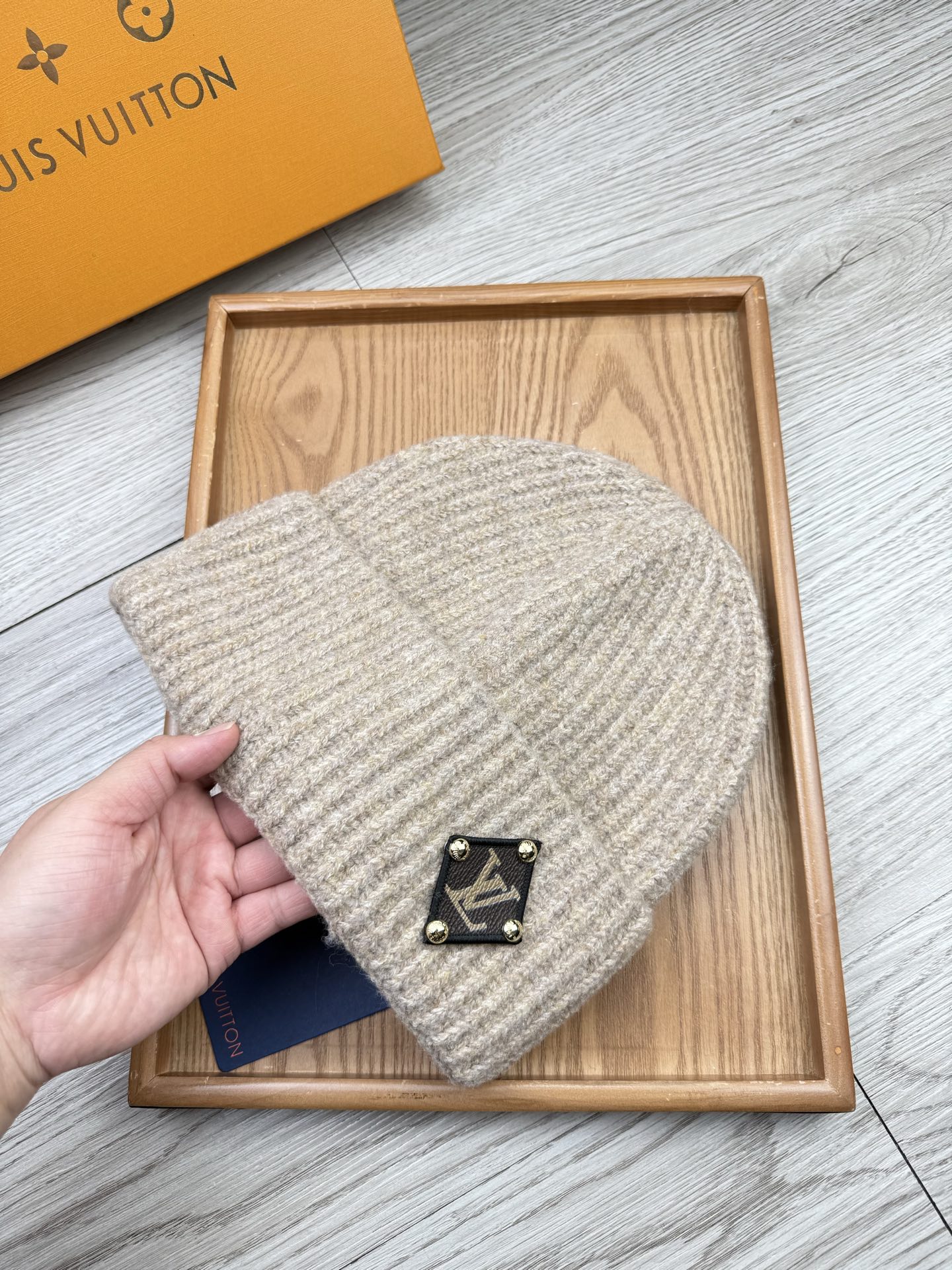 。L家。福利！【细毛线针织单帽】新款上架，特别实惠的一个系列帽子，面料：细毛线。密度紧致！毛线针织面料手