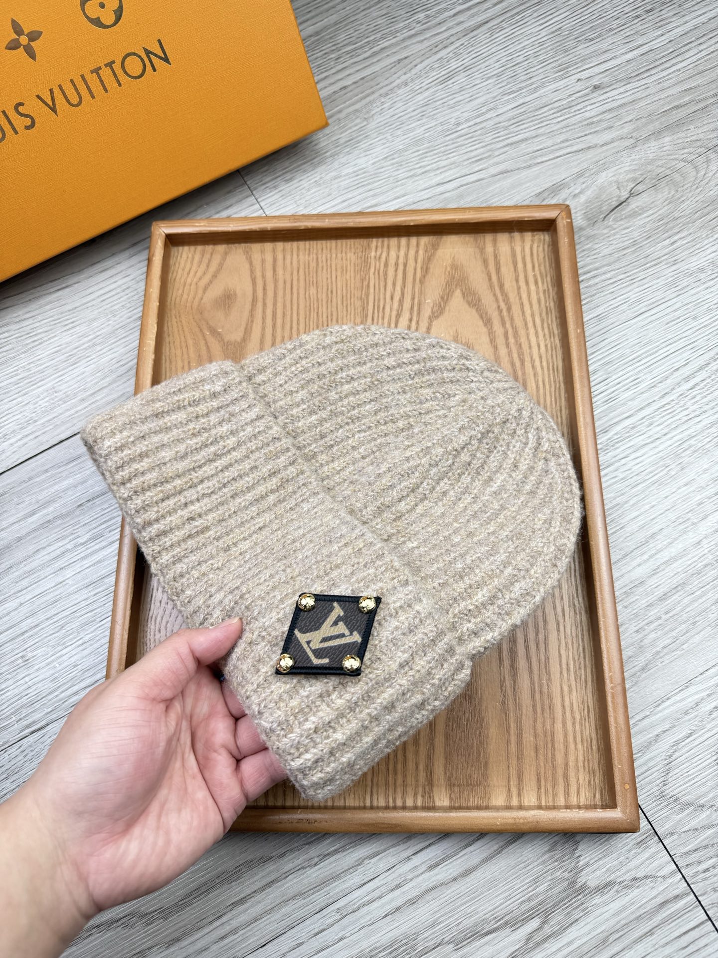 。L家。福利！【细毛线针织单帽】新款上架，特别实惠的一个系列帽子，面料：细毛线。密度紧致！毛线针织面料手