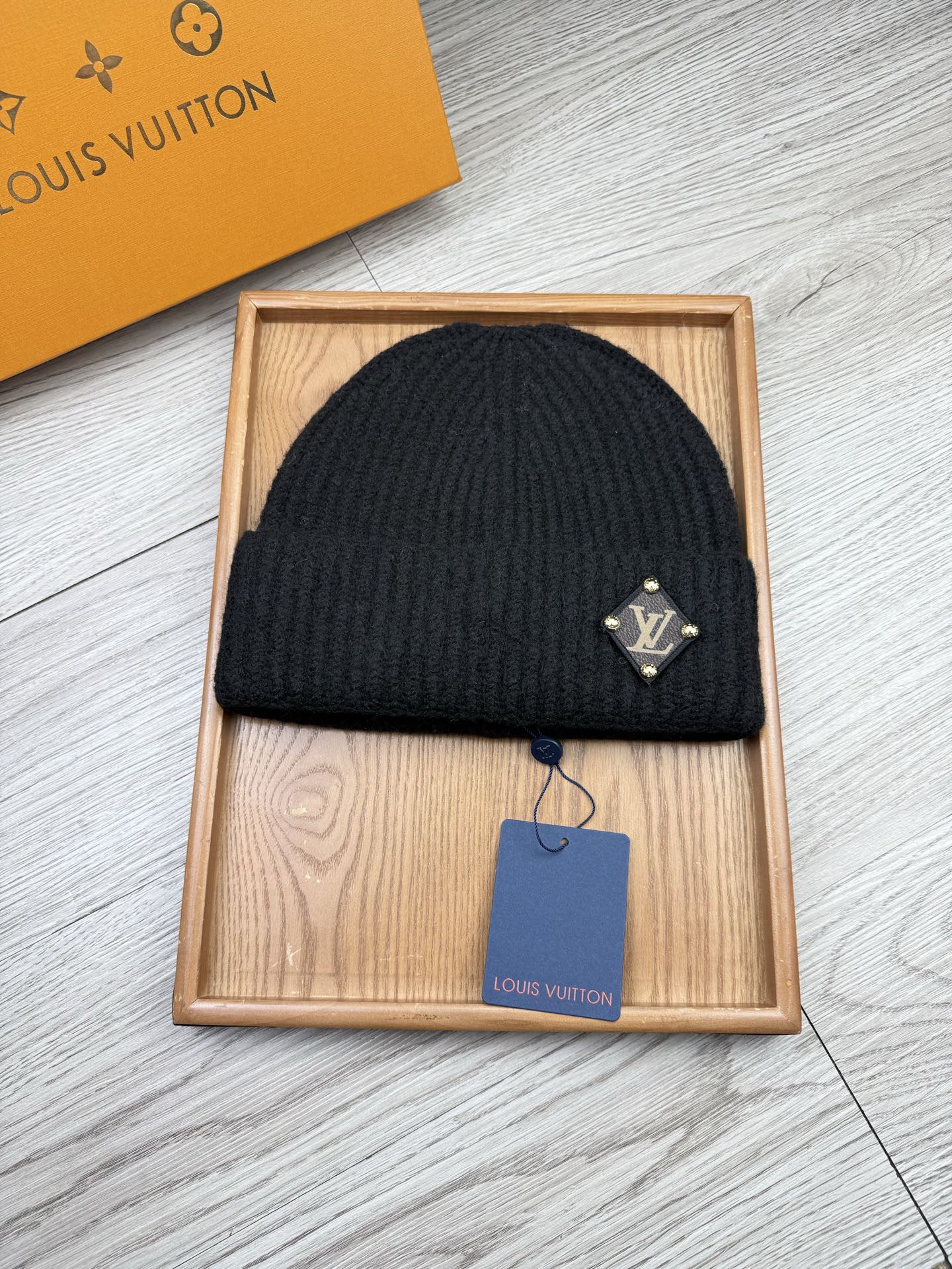 。L家。福利！【细毛线针织单帽】新款上架，特别实惠的一个系列帽子，面料：细毛线。密度紧致！毛线针织面料手