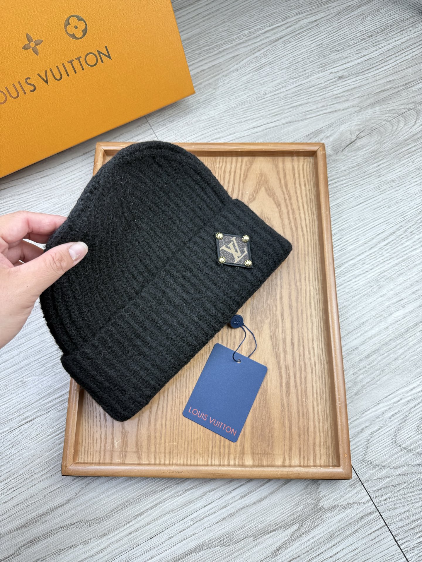 。L家。福利！【细毛线针织单帽】新款上架，特别实惠的一个系列帽子，面料：细毛线。密度紧致！毛线针织面料手