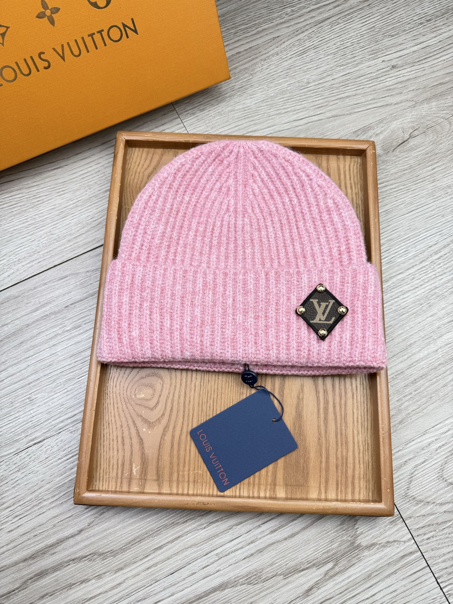 。L家。福利！【细毛线针织单帽】新款上架，特别实惠的一个系列帽子，面料：细毛线。密度紧致！毛线针织面料手