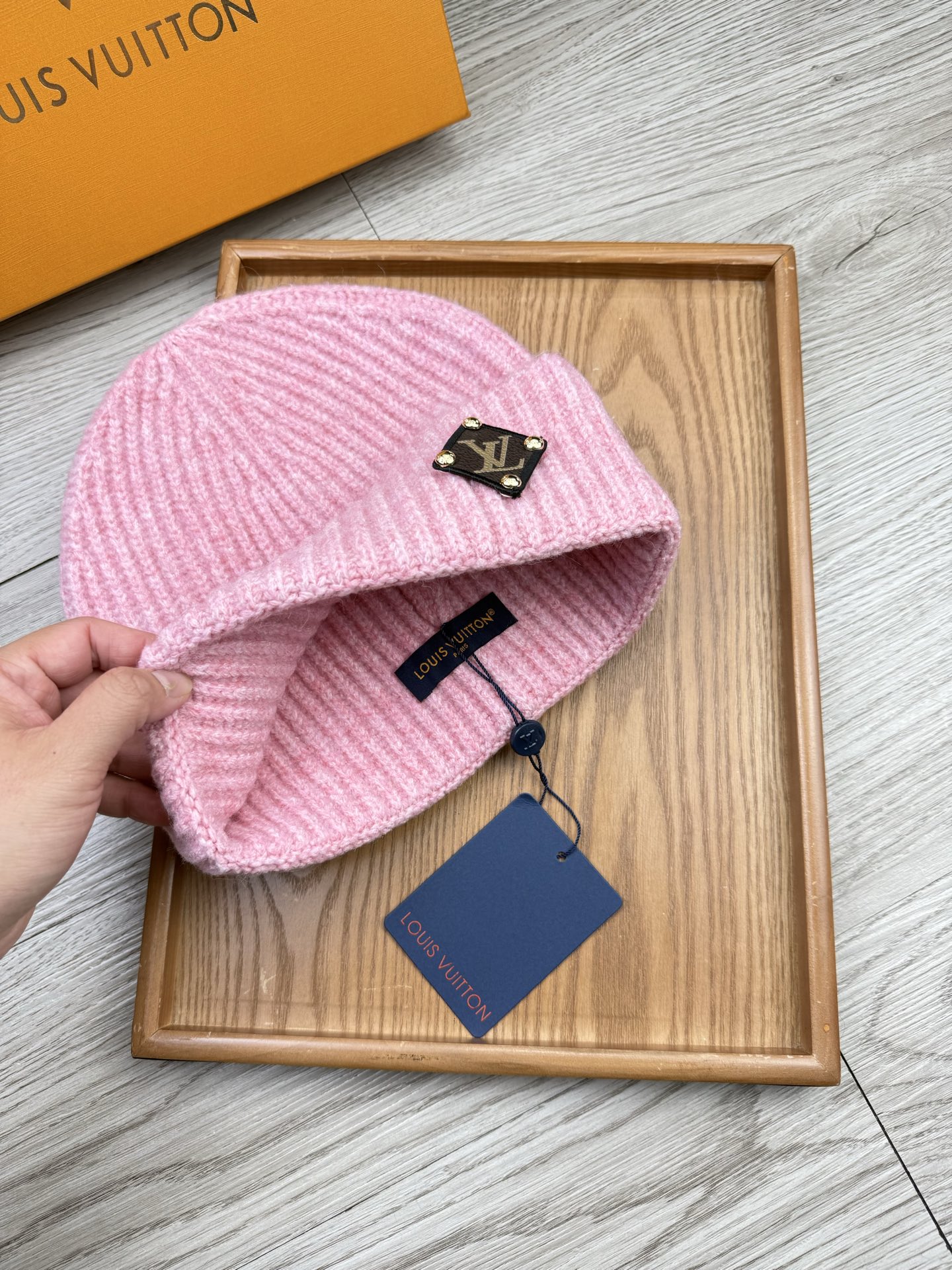 。L家。福利！【细毛线针织单帽】新款上架，特别实惠的一个系列帽子，面料：细毛线。密度紧致！毛线针织面料手