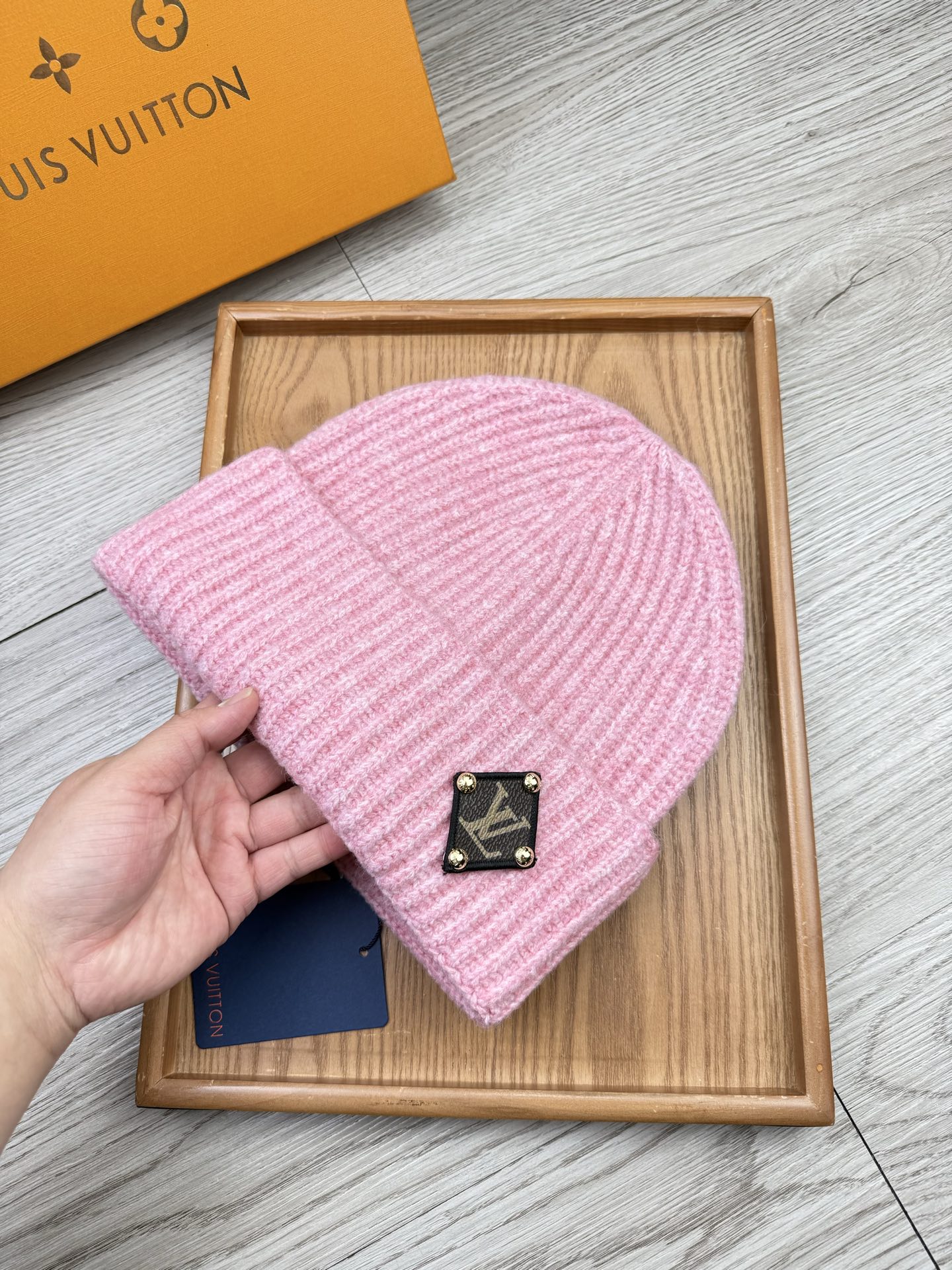 。L家。福利！【细毛线针织单帽】新款上架，特别实惠的一个系列帽子，面料：细毛线。密度紧致！毛线针织面料手