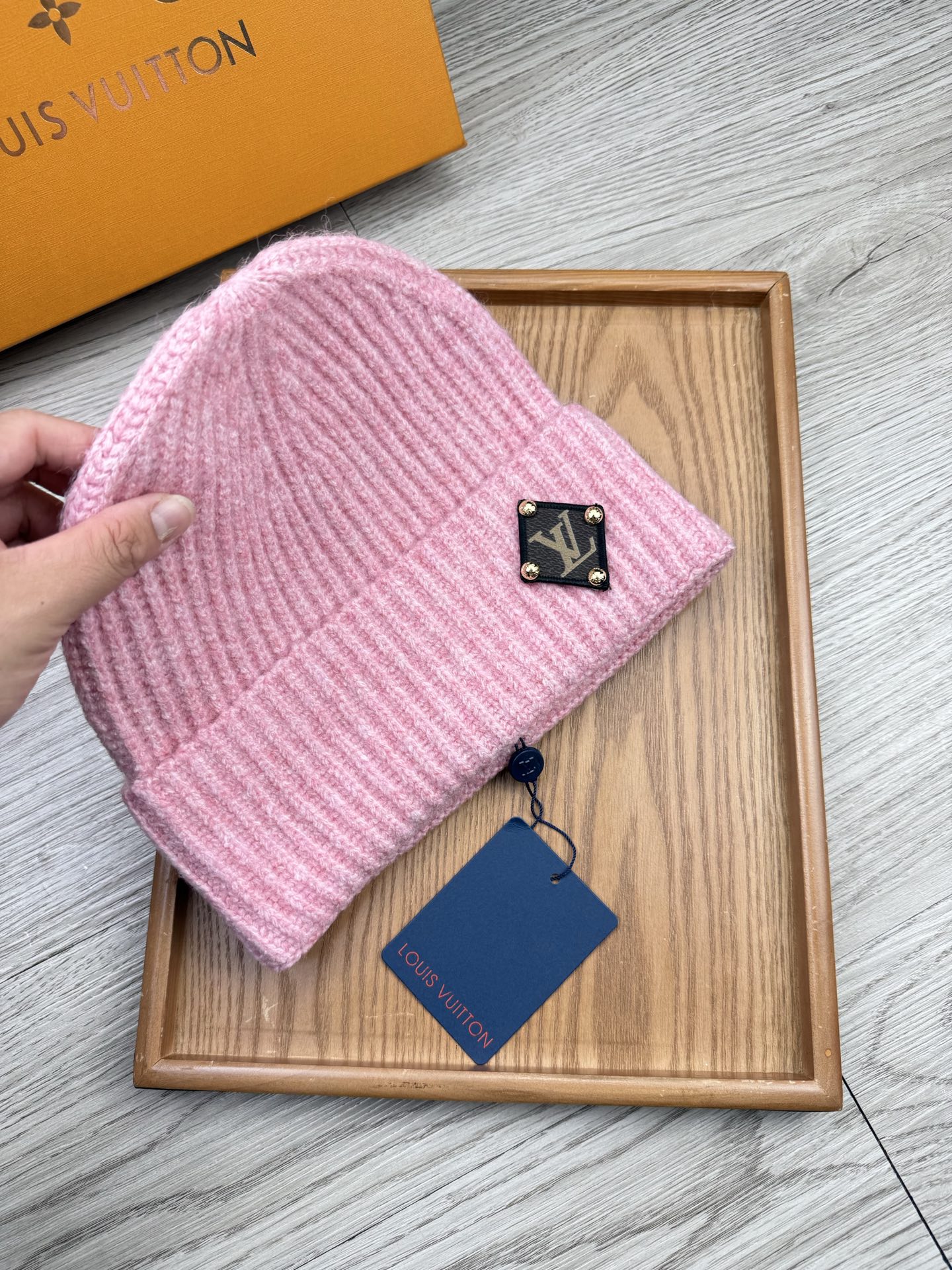 。L家。福利！【细毛线针织单帽】新款上架，特别实惠的一个系列帽子，面料：细毛线。密度紧致！毛线针织面料手