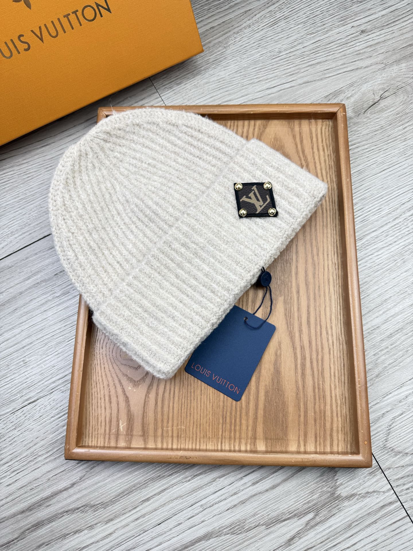 。L家。福利！【细毛线针织单帽】新款上架，特别实惠的一个系列帽子，面料：细毛线。密度紧致！毛线针织面料手