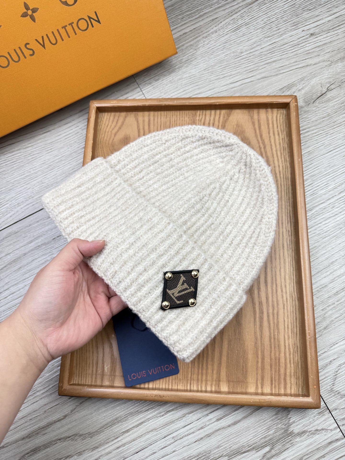 。L家。福利！【细毛线针织单帽】新款上架，特别实惠的一个系列帽子，面料：细毛线。密度紧致！毛线针织面料手