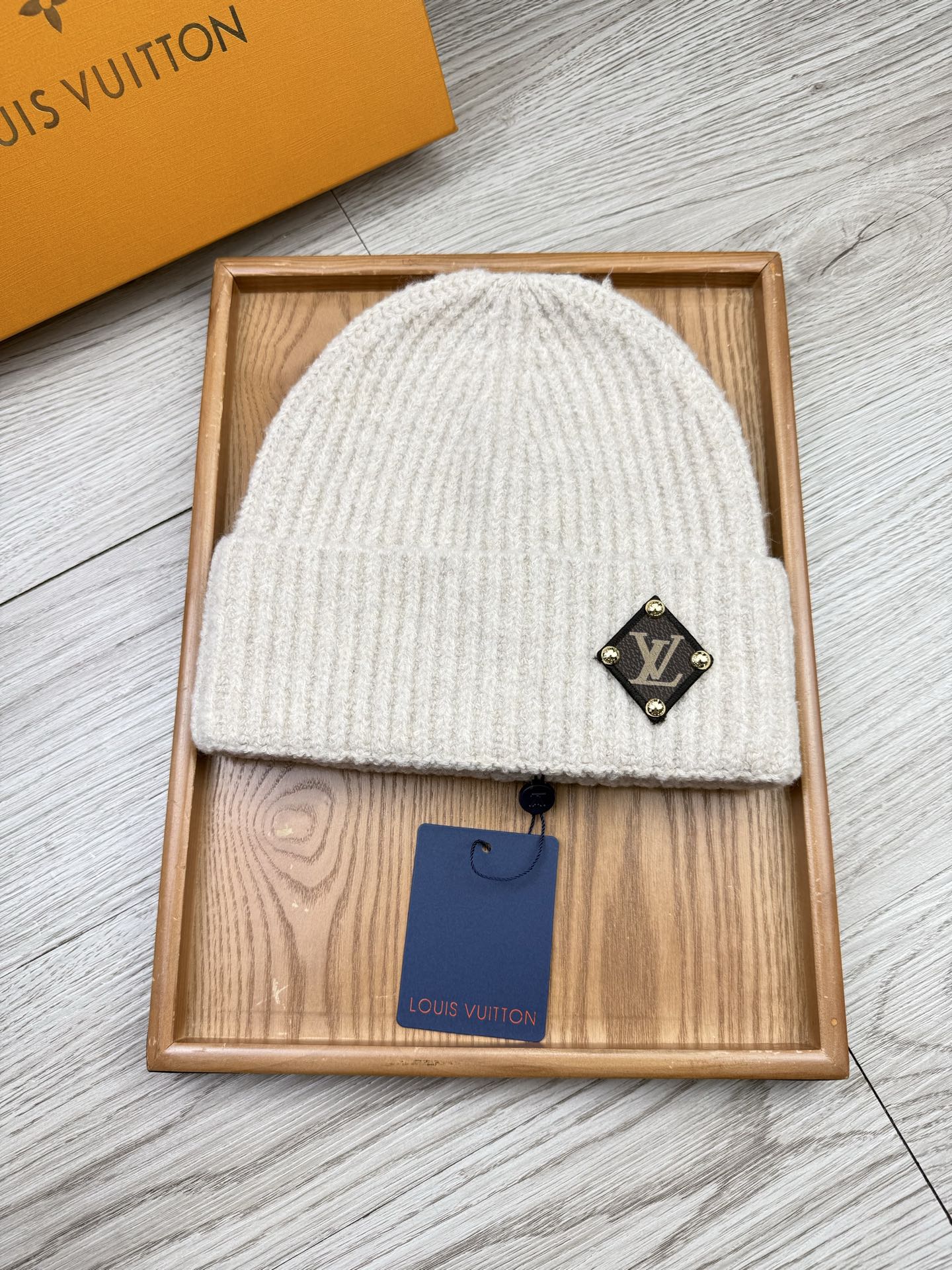 。L家。福利！【细毛线针织单帽】新款上架，特别实惠的一个系列帽子，面料：细毛线。密度紧致！毛线针织面料手