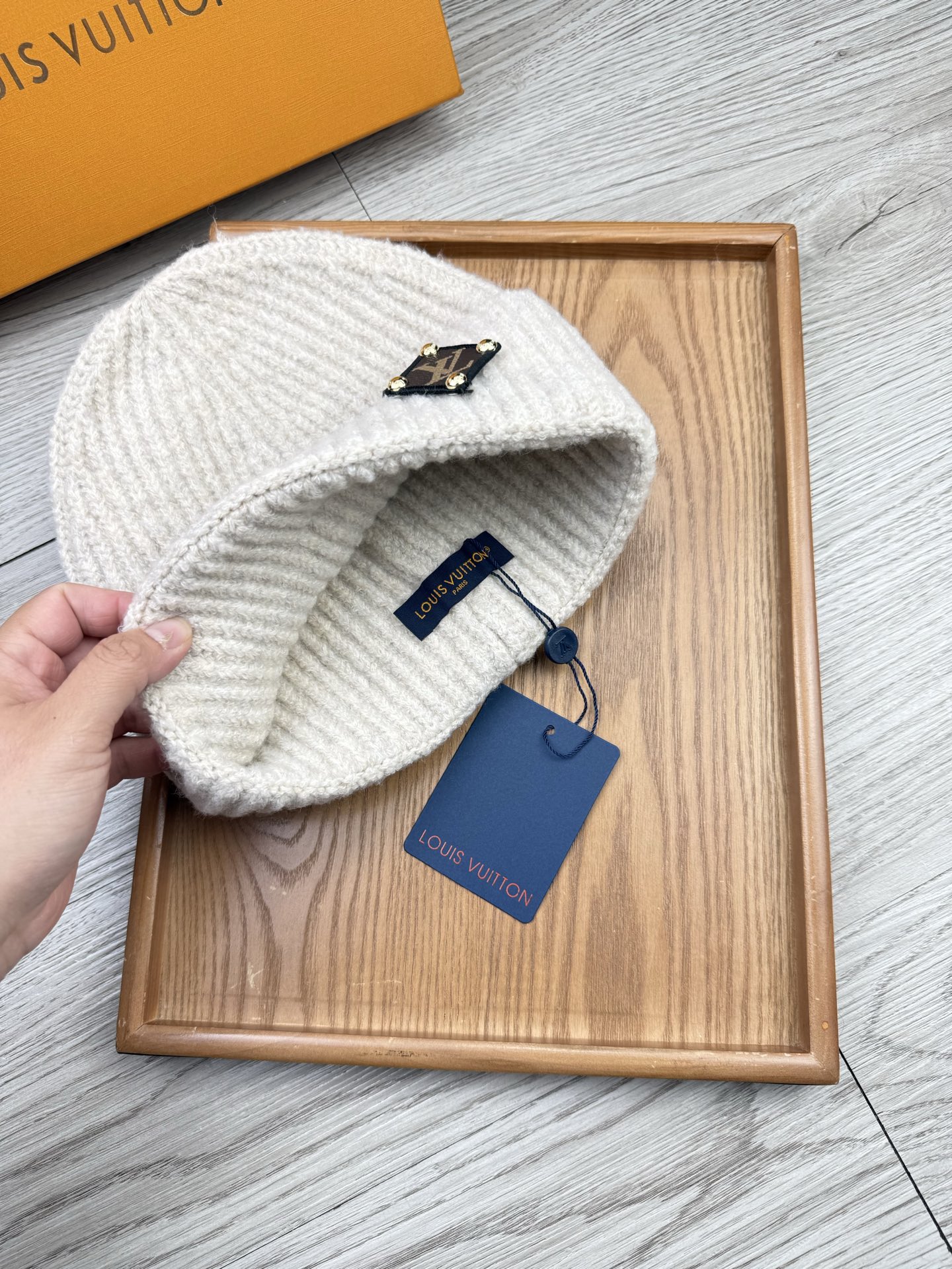 。L家。福利！【细毛线针织单帽】新款上架，特别实惠的一个系列帽子，面料：细毛线。密度紧致！毛线针织面料手