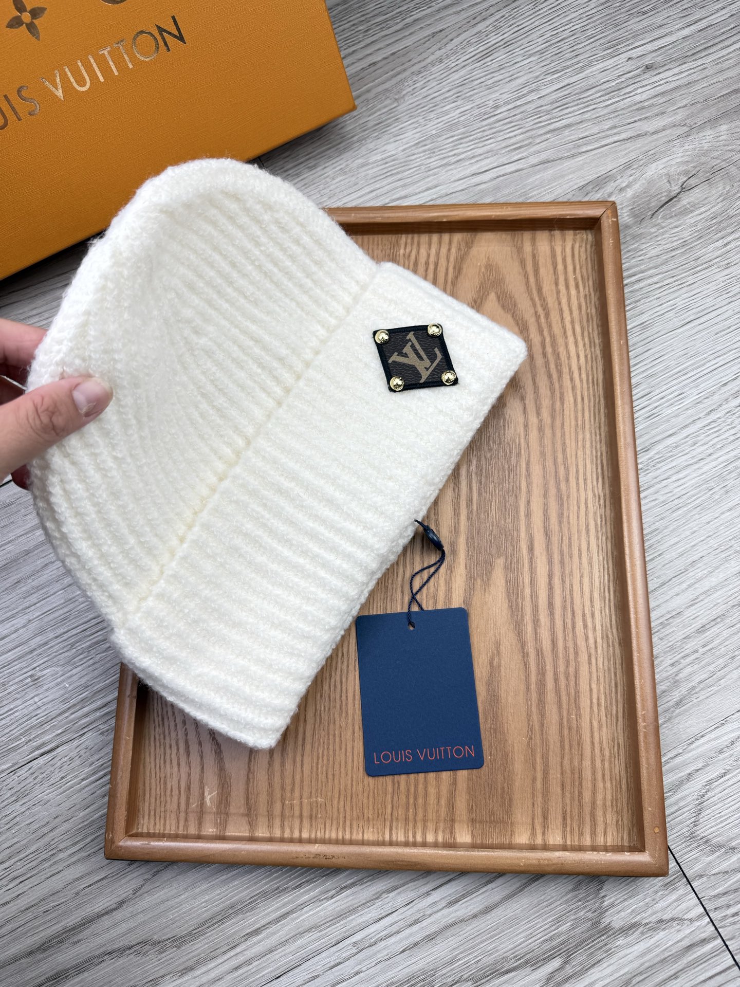 。L家。福利！【细毛线针织单帽】新款上架，特别实惠的一个系列帽子，面料：细毛线。密度紧致！毛线针织面料手