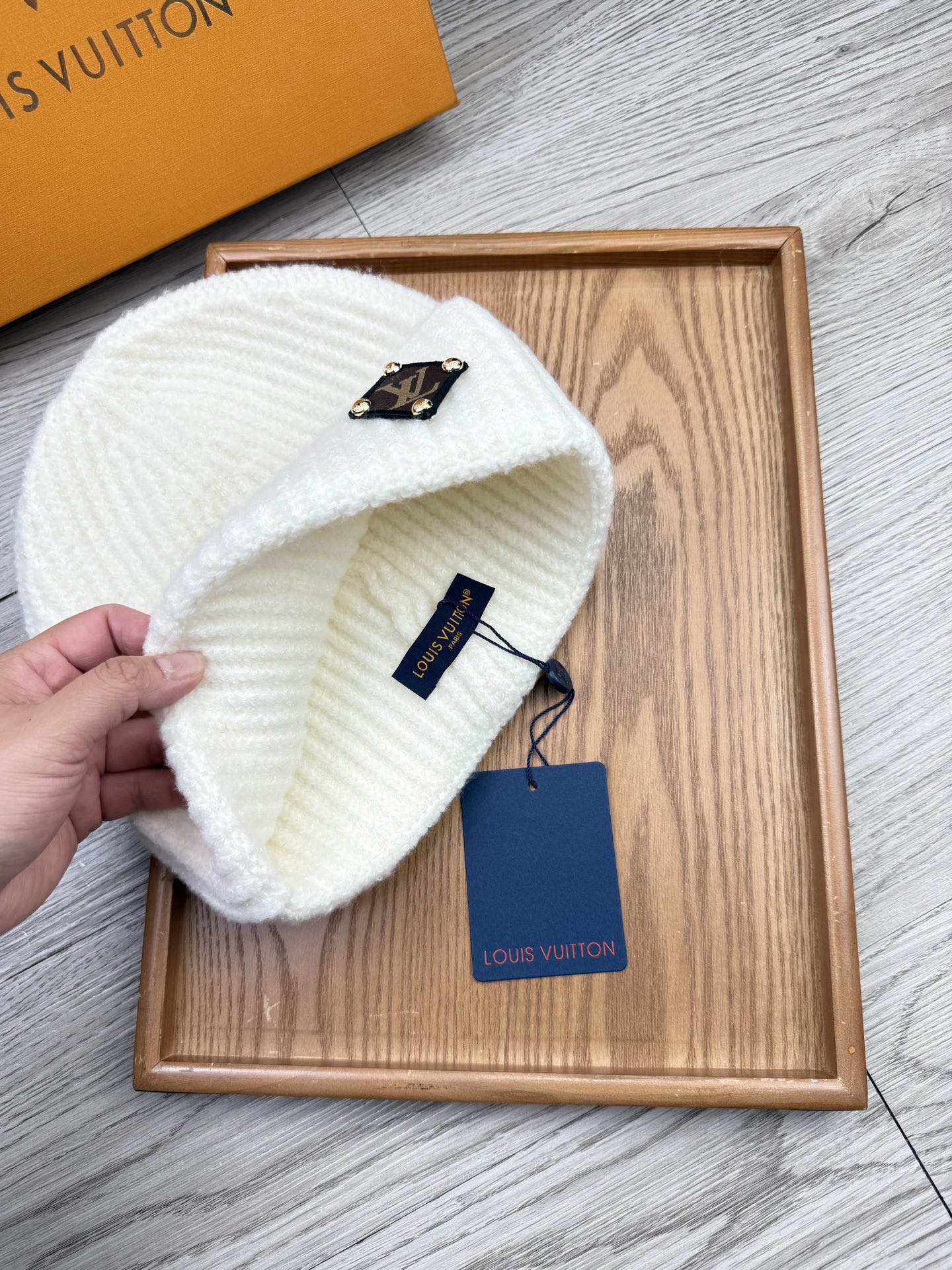 。L家。福利！【细毛线针织单帽】新款上架，特别实惠的一个系列帽子，面料：细毛线。密度紧致！毛线针织面料手