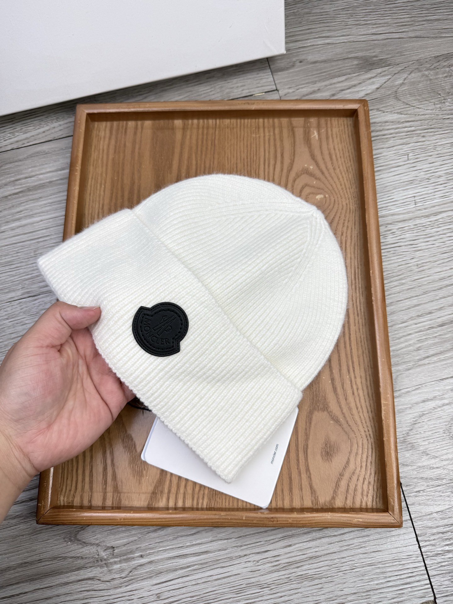 。蒙口。福利！【细毛线针织单帽】新款上架，特别实惠的一个系列帽子，面料：细毛线。密度紧致！毛线针织面料手