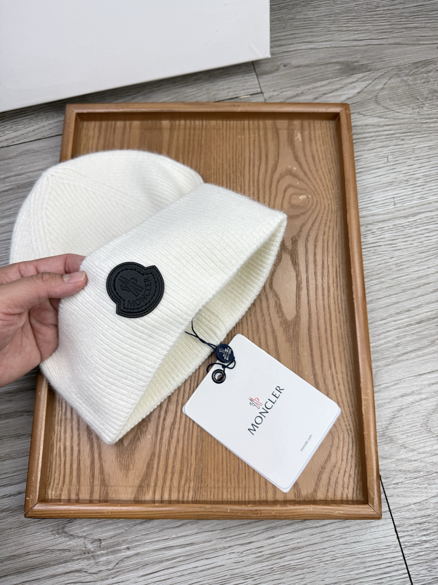 。蒙口。福利！【细毛线针织单帽】新款上架，特别实惠的一个系列帽子，面料：细毛线。密度紧致！毛线针织面料手