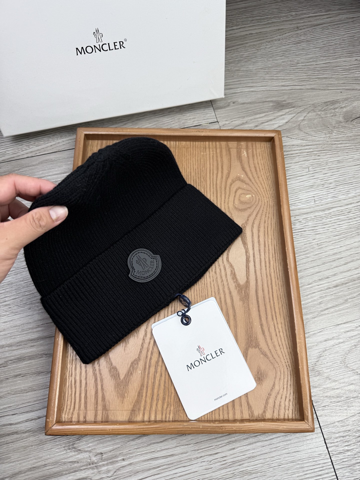 。蒙口。福利！【细毛线针织单帽】新款上架，特别实惠的一个系列帽子，面料：细毛线。密度紧致！毛线针织面料手