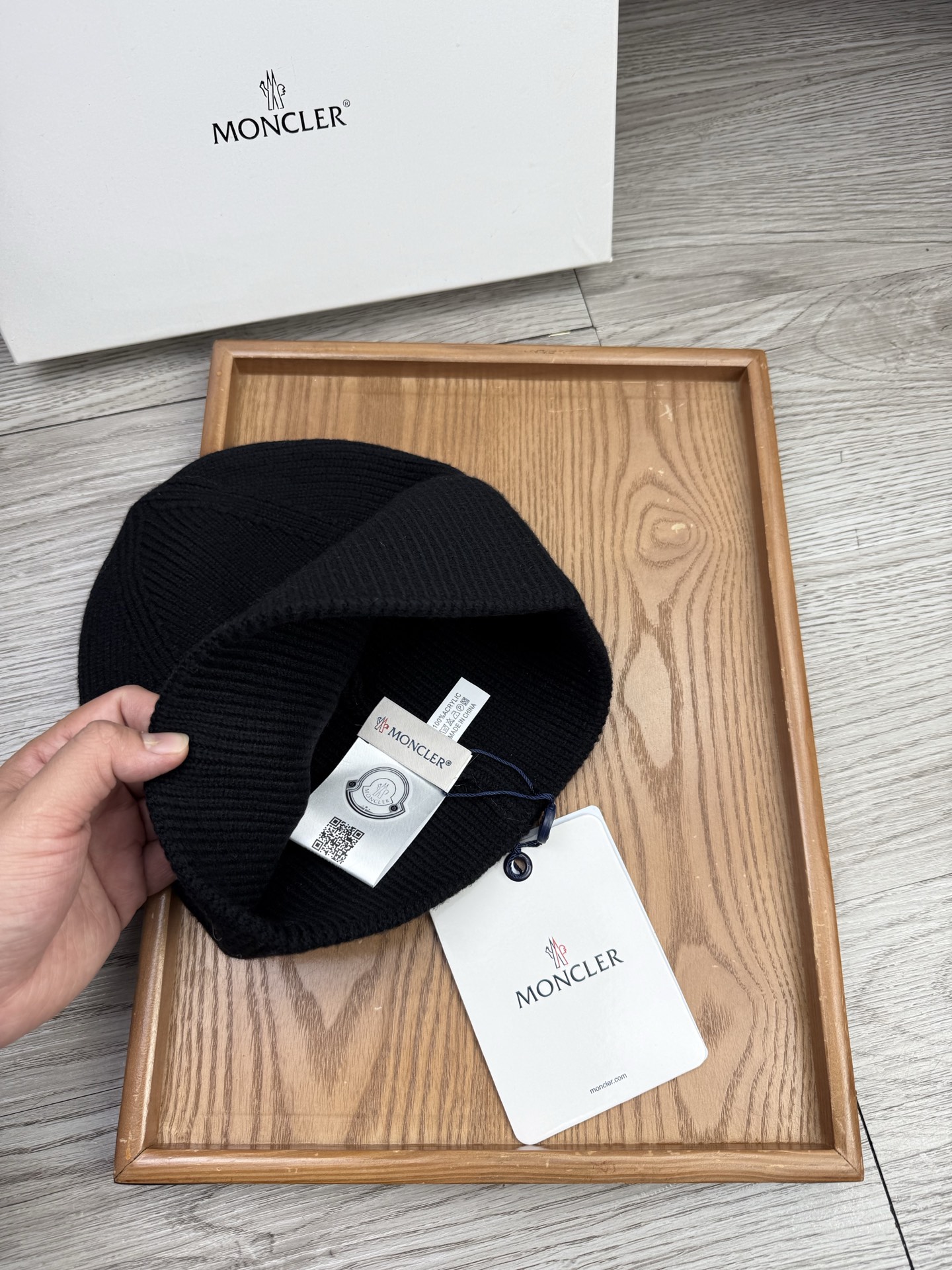 。蒙口。福利！【细毛线针织单帽】新款上架，特别实惠的一个系列帽子，面料：细毛线。密度紧致！毛线针织面料手