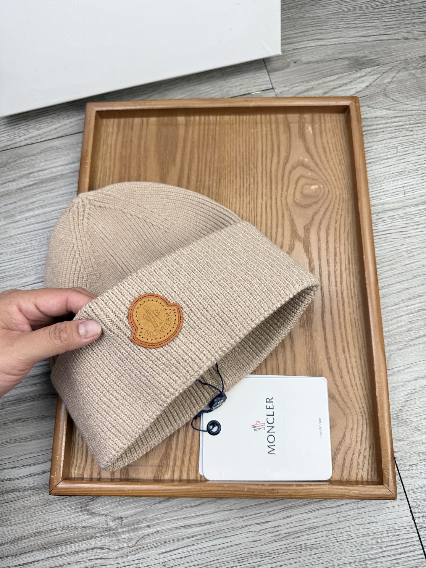 。蒙口。福利！【细毛线针织单帽】新款上架，特别实惠的一个系列帽子，面料：细毛线。密度紧致！毛线针织面料手