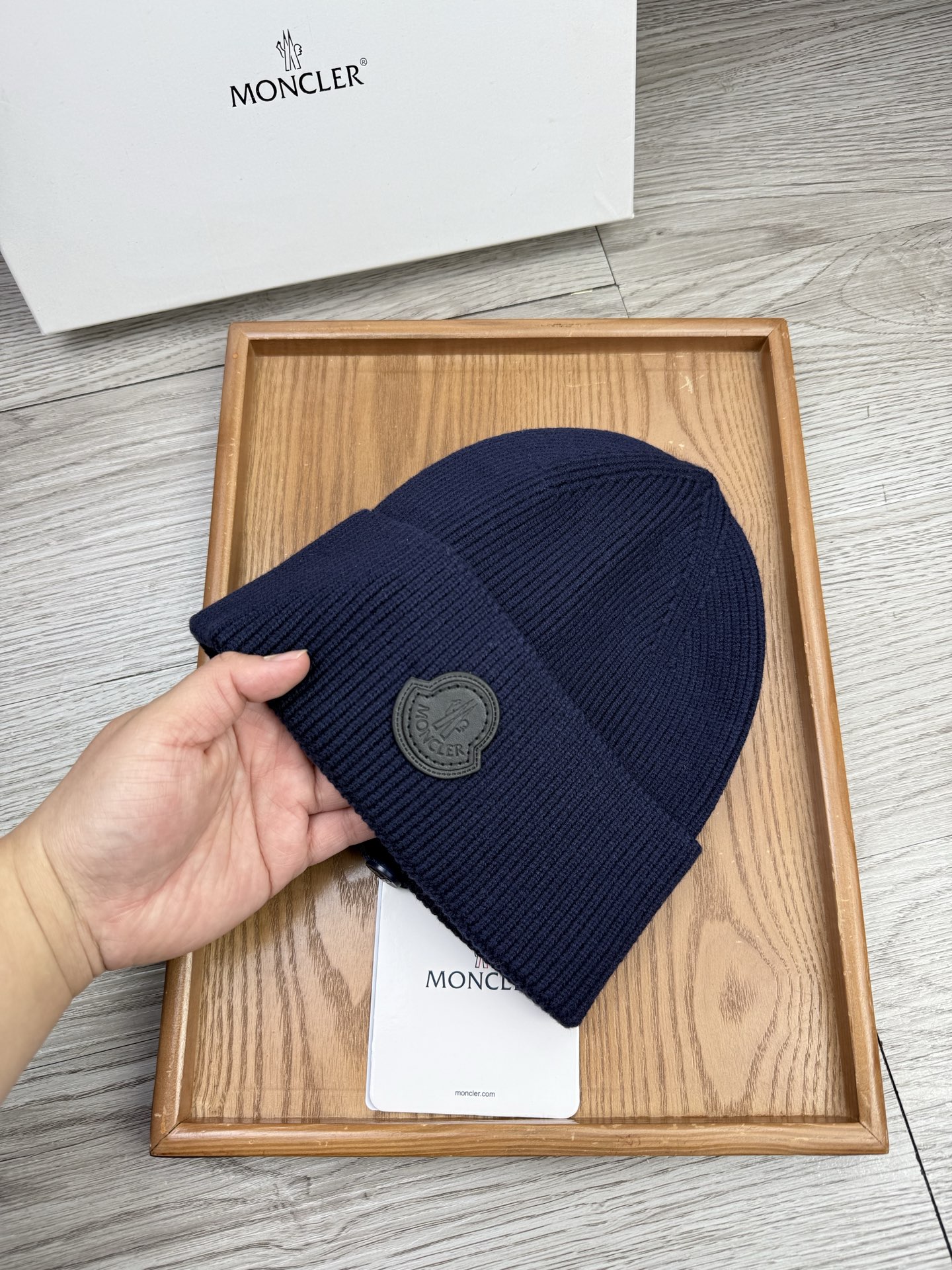 。蒙口。福利！【细毛线针织单帽】新款上架，特别实惠的一个系列帽子，面料：细毛线。密度紧致！毛线针织面料手