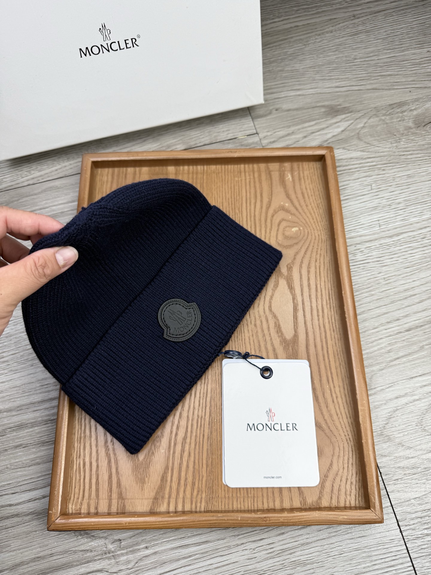 。蒙口。福利！【细毛线针织单帽】新款上架，特别实惠的一个系列帽子，面料：细毛线。密度紧致！毛线针织面料手