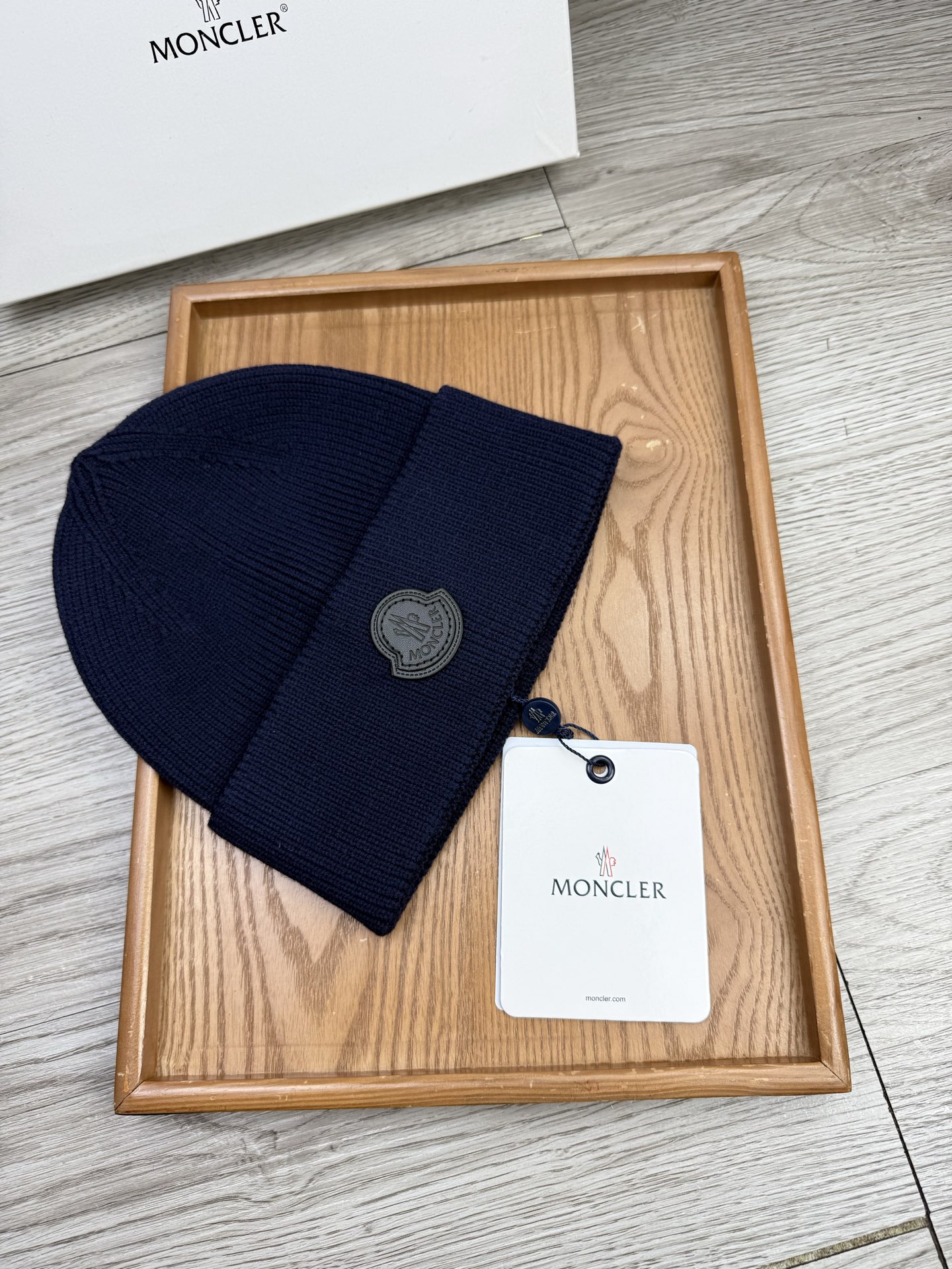 。蒙口。福利！【细毛线针织单帽】新款上架，特别实惠的一个系列帽子，面料：细毛线。密度紧致！毛线针织面料手