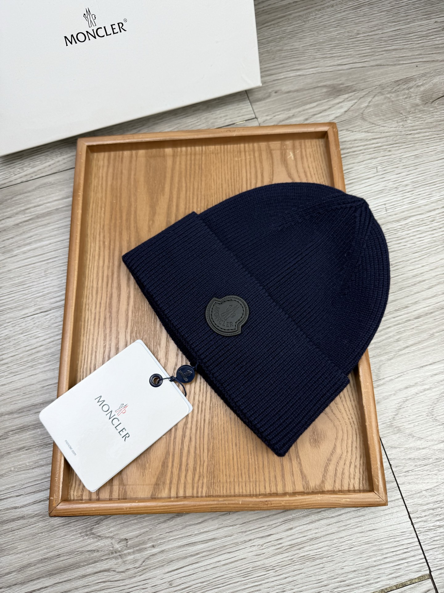 。蒙口。福利！【细毛线针织单帽】新款上架，特别实惠的一个系列帽子，面料：细毛线。密度紧致！毛线针织面料手