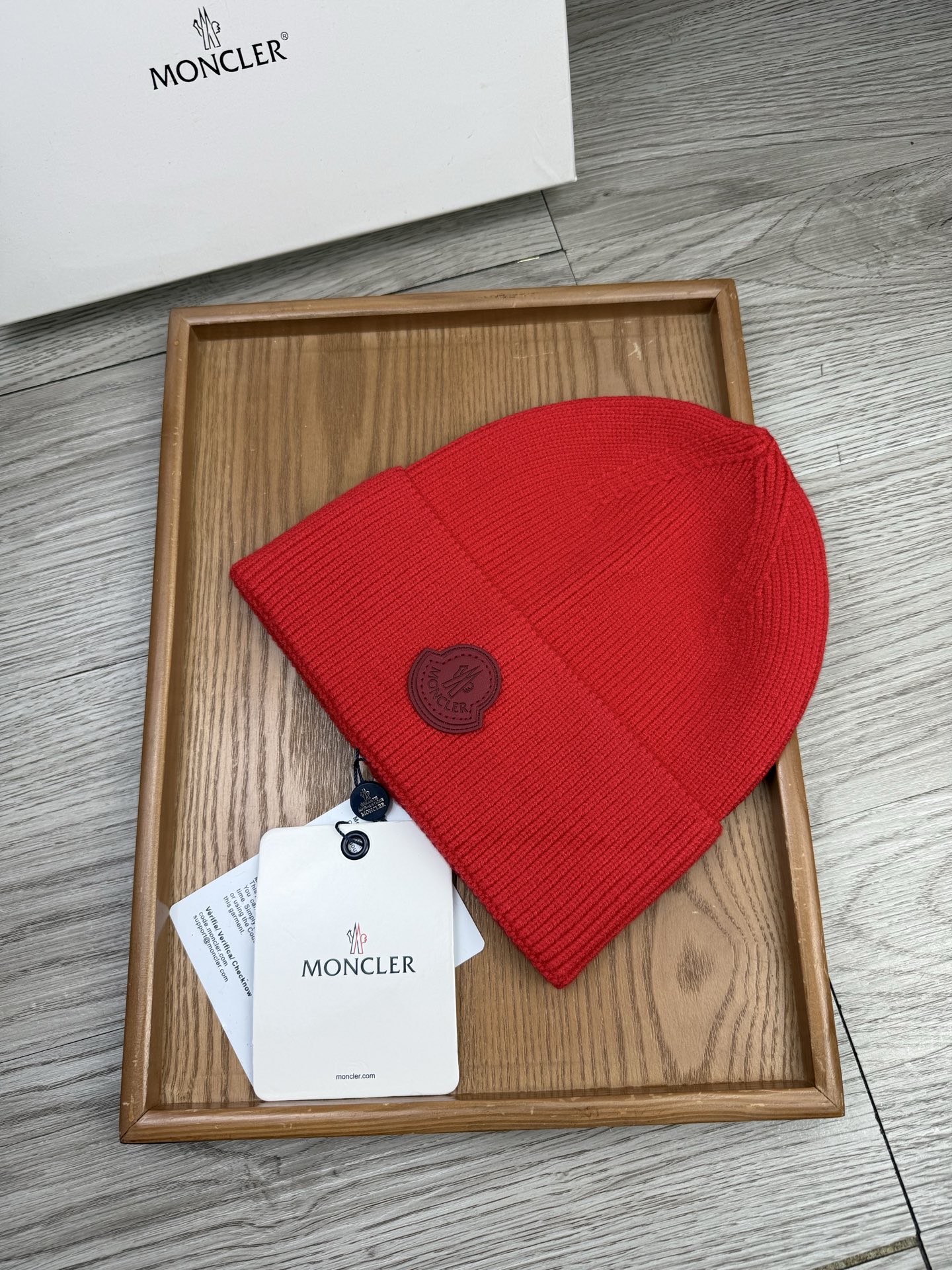 。蒙口。福利！【细毛线针织单帽】新款上架，特别实惠的一个系列帽子，面料：细毛线。密度紧致！毛线针织面料手