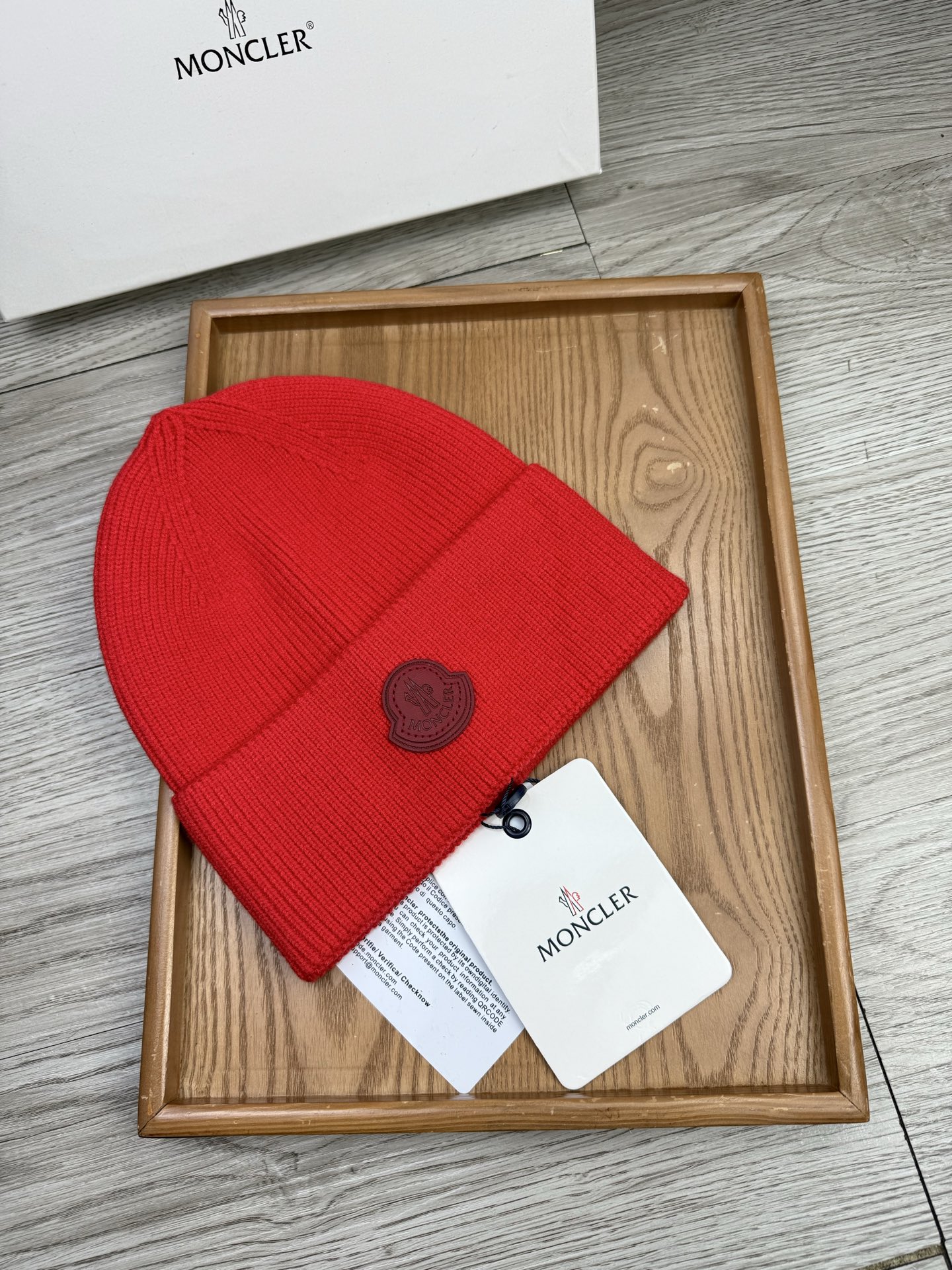 。蒙口。福利！【细毛线针织单帽】新款上架，特别实惠的一个系列帽子，面料：细毛线。密度紧致！毛线针织面料手