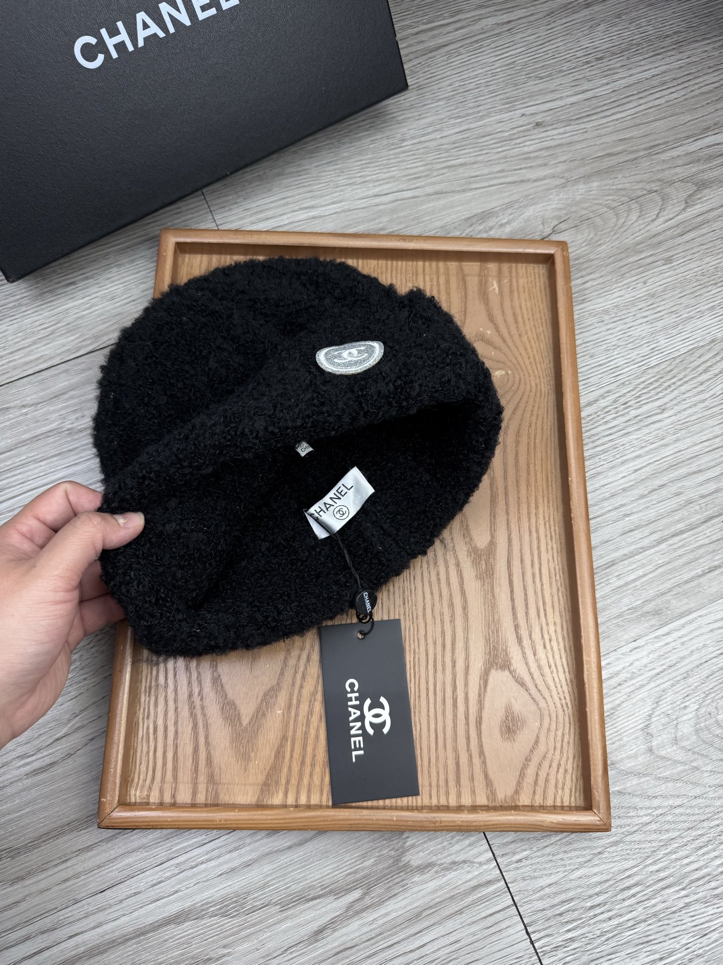 。C家。福利！【细毛线针织单帽】新款上架，特别实惠的一个系列帽子，面料：细毛线。密度紧致！毛线针织面料手