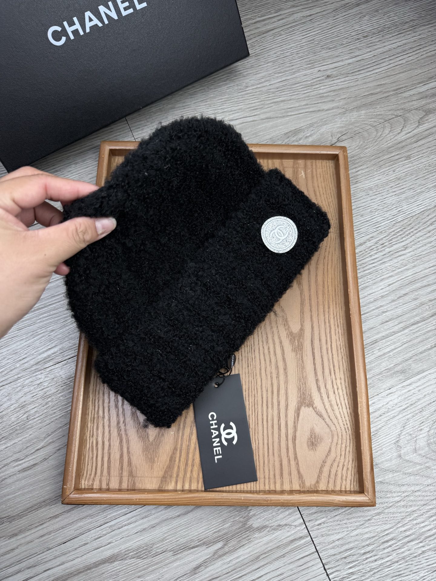 。C家。福利！【细毛线针织单帽】新款上架，特别实惠的一个系列帽子，面料：细毛线。密度紧致！毛线针织面料手