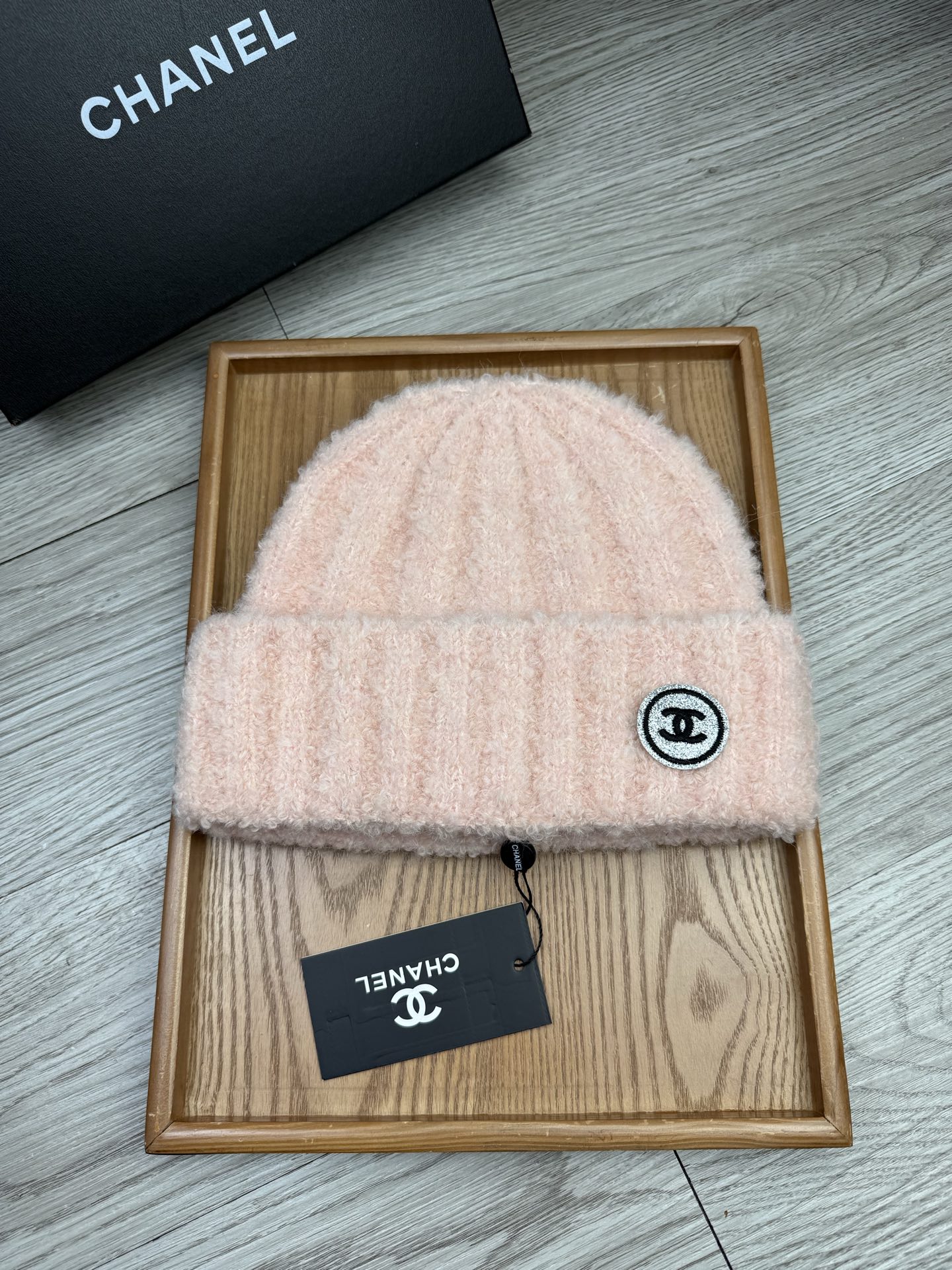 。C家。福利！【细毛线针织单帽】新款上架，特别实惠的一个系列帽子，面料：细毛线。密度紧致！毛线针织面料手