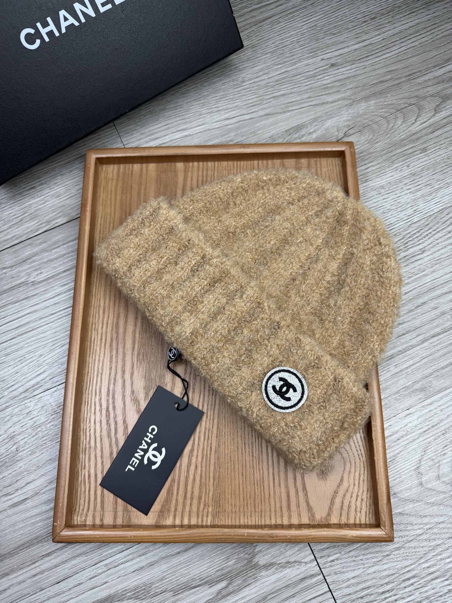 。C家。福利！【细毛线针织单帽】新款上架，特别实惠的一个系列帽子，面料：细毛线。密度紧致！毛线针织面料手