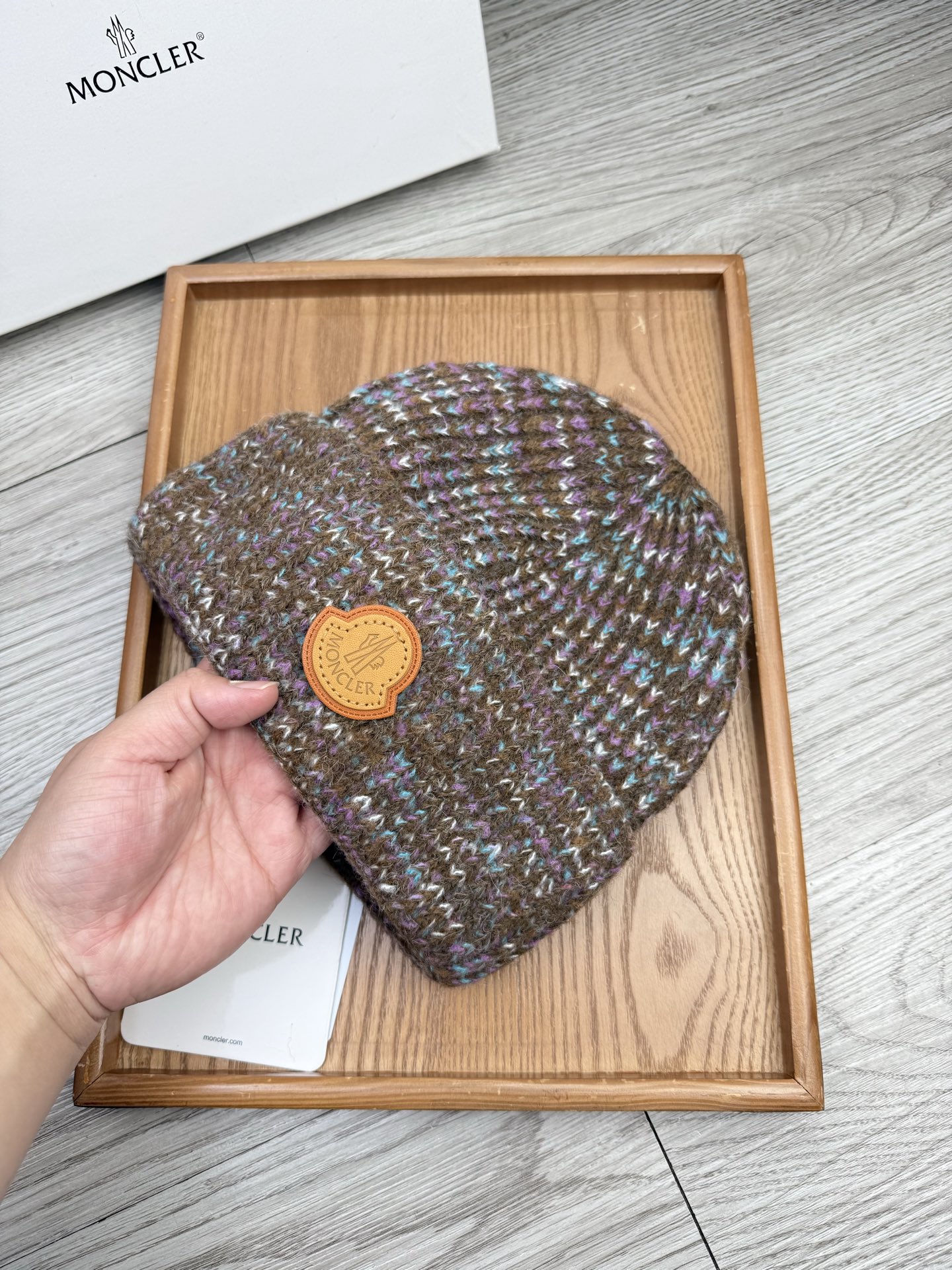 。蒙口。福利！【细毛线针织单帽】新款上架，特别实惠的一个系列帽子，面料：细毛线。密度紧致！毛线针织面料手